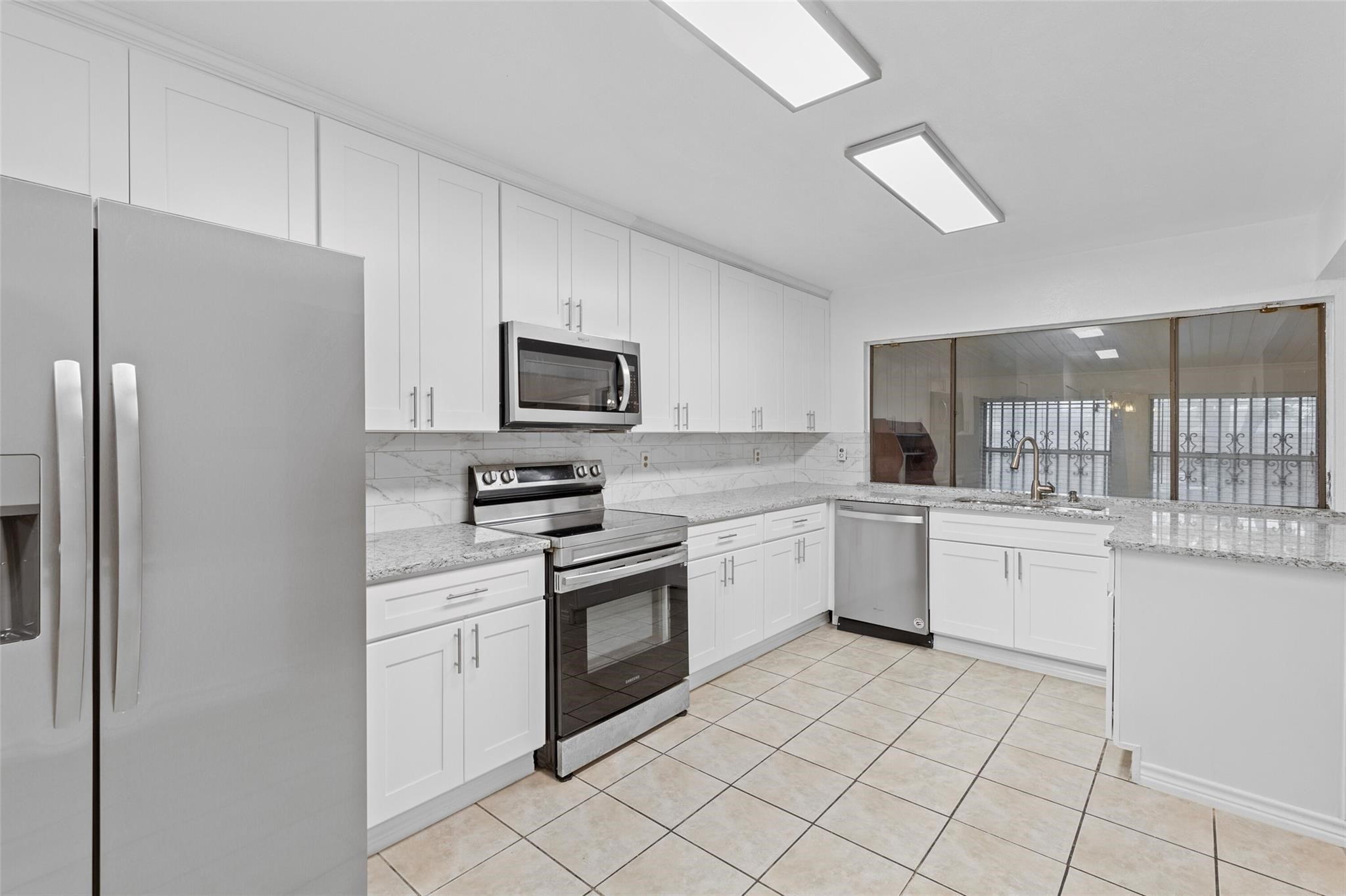 10655 Black Walnut Drive