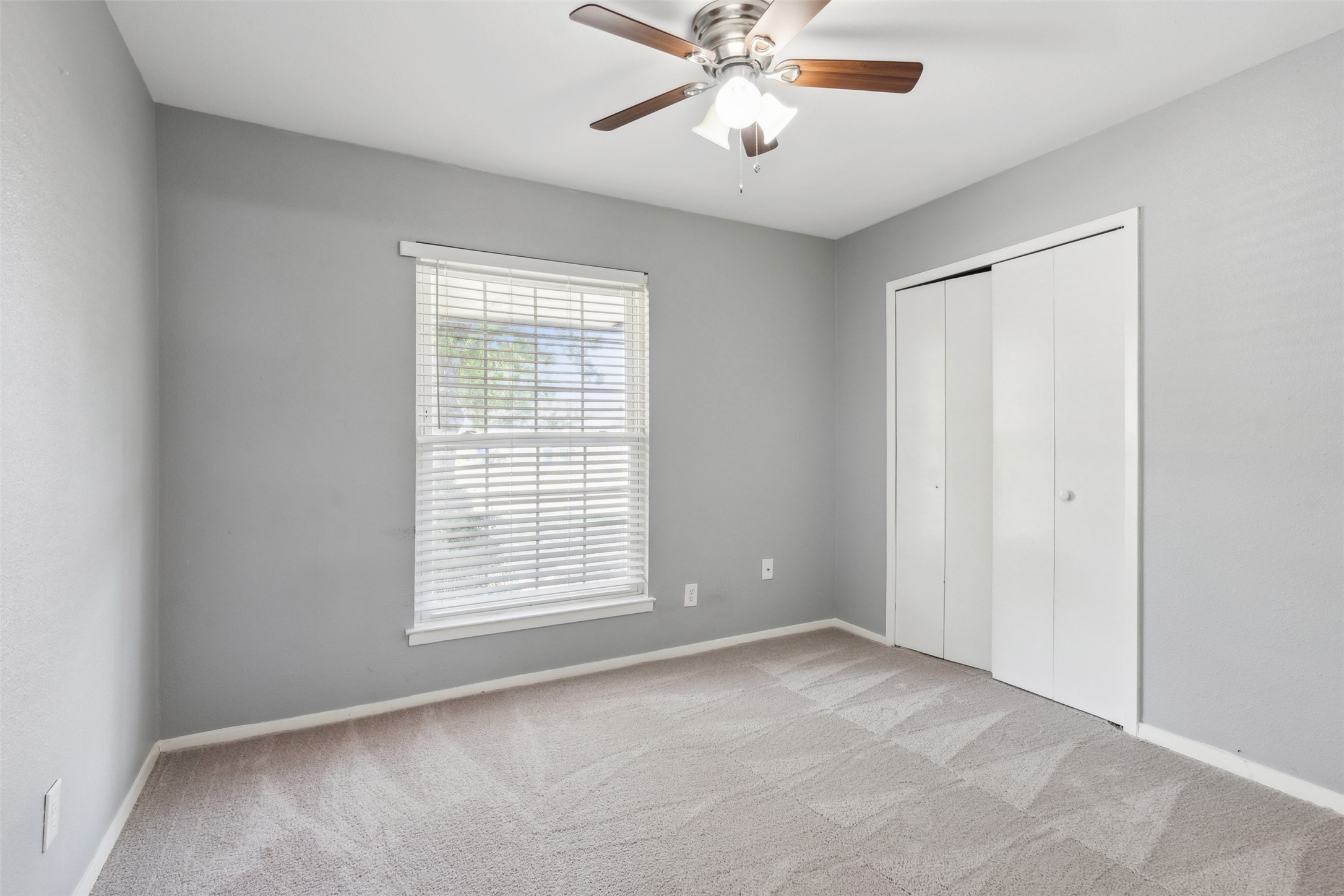 813 Greenbriar Drive