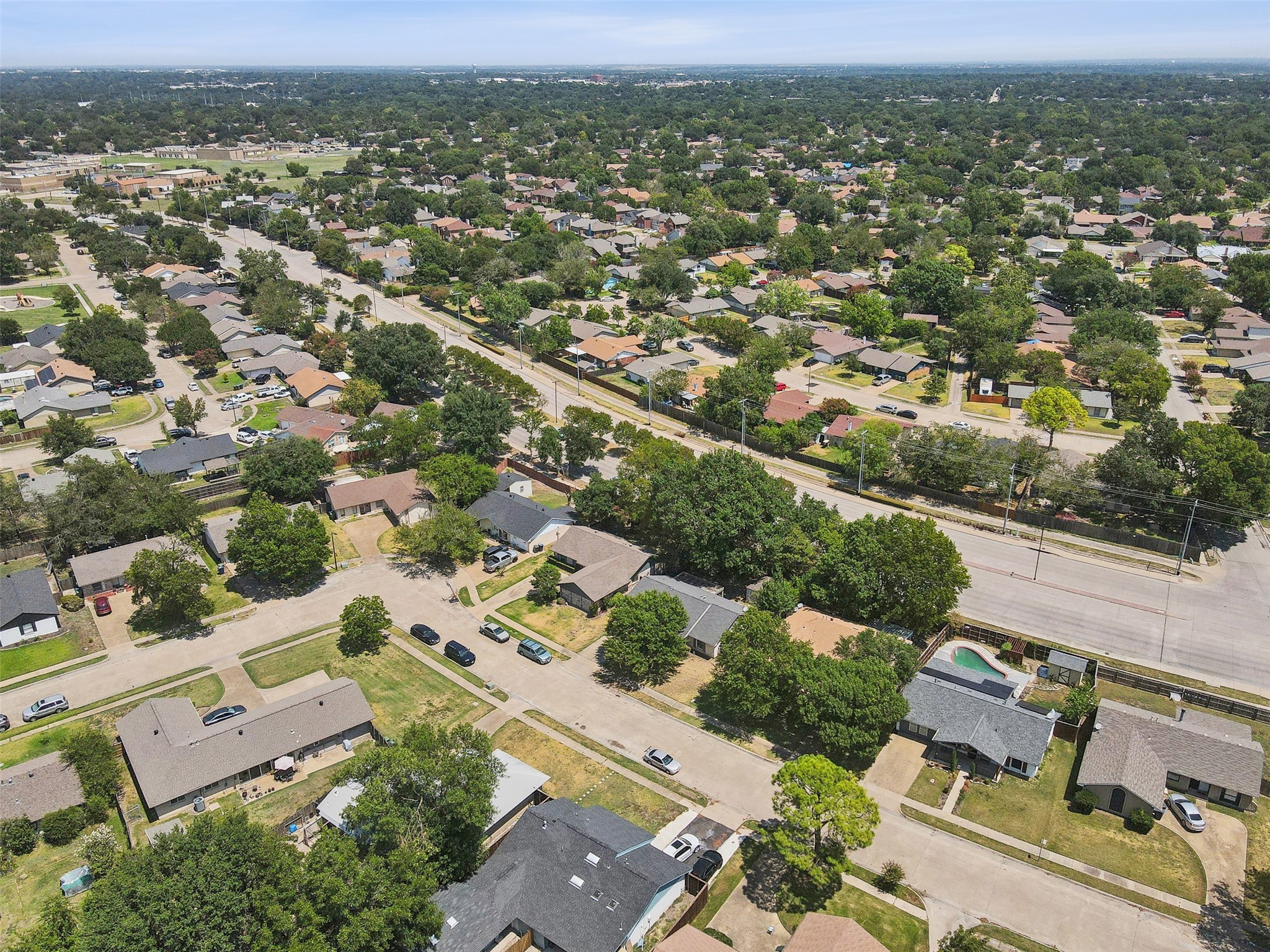 813 Greenbriar Drive