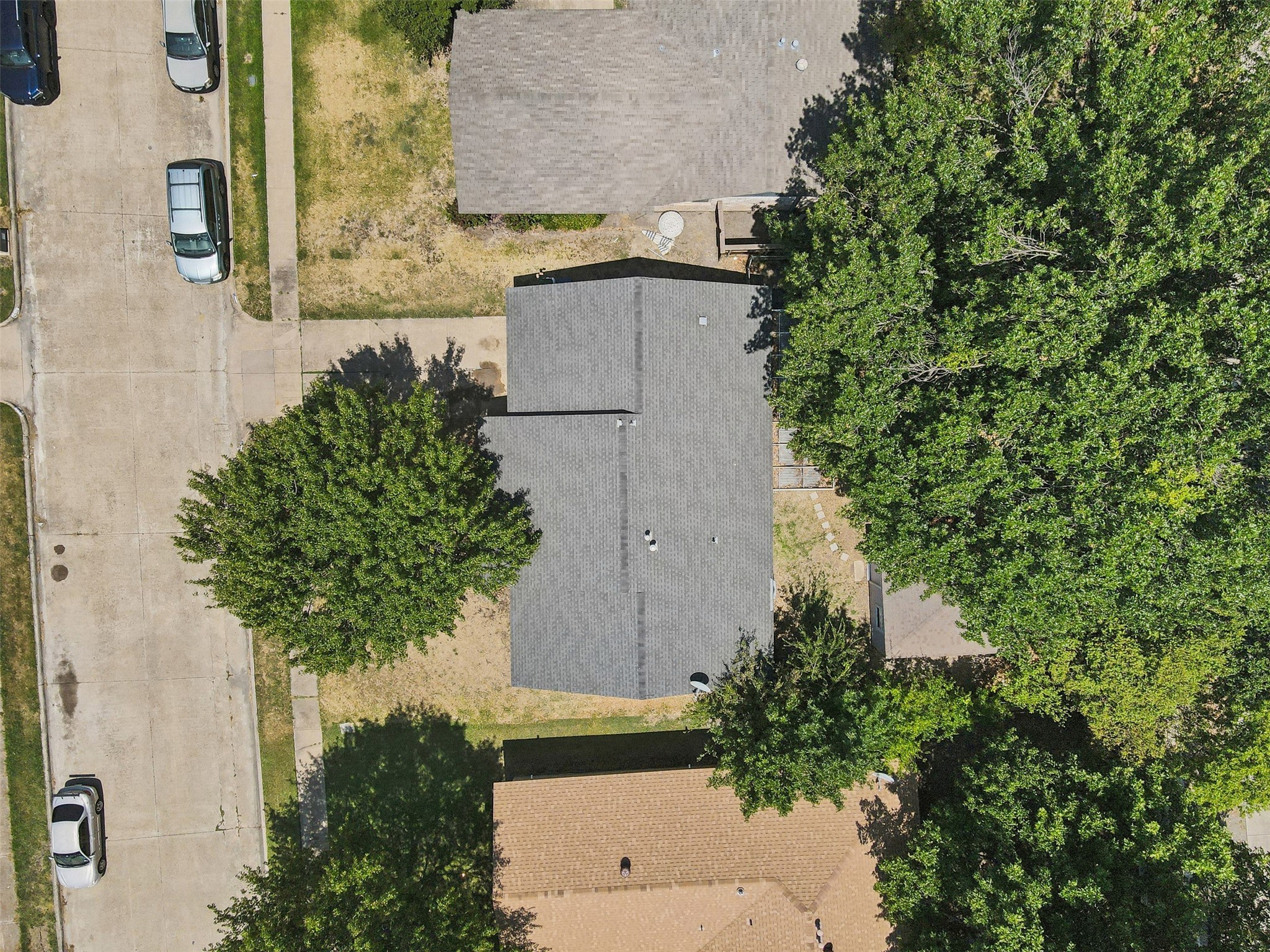 813 Greenbriar Drive