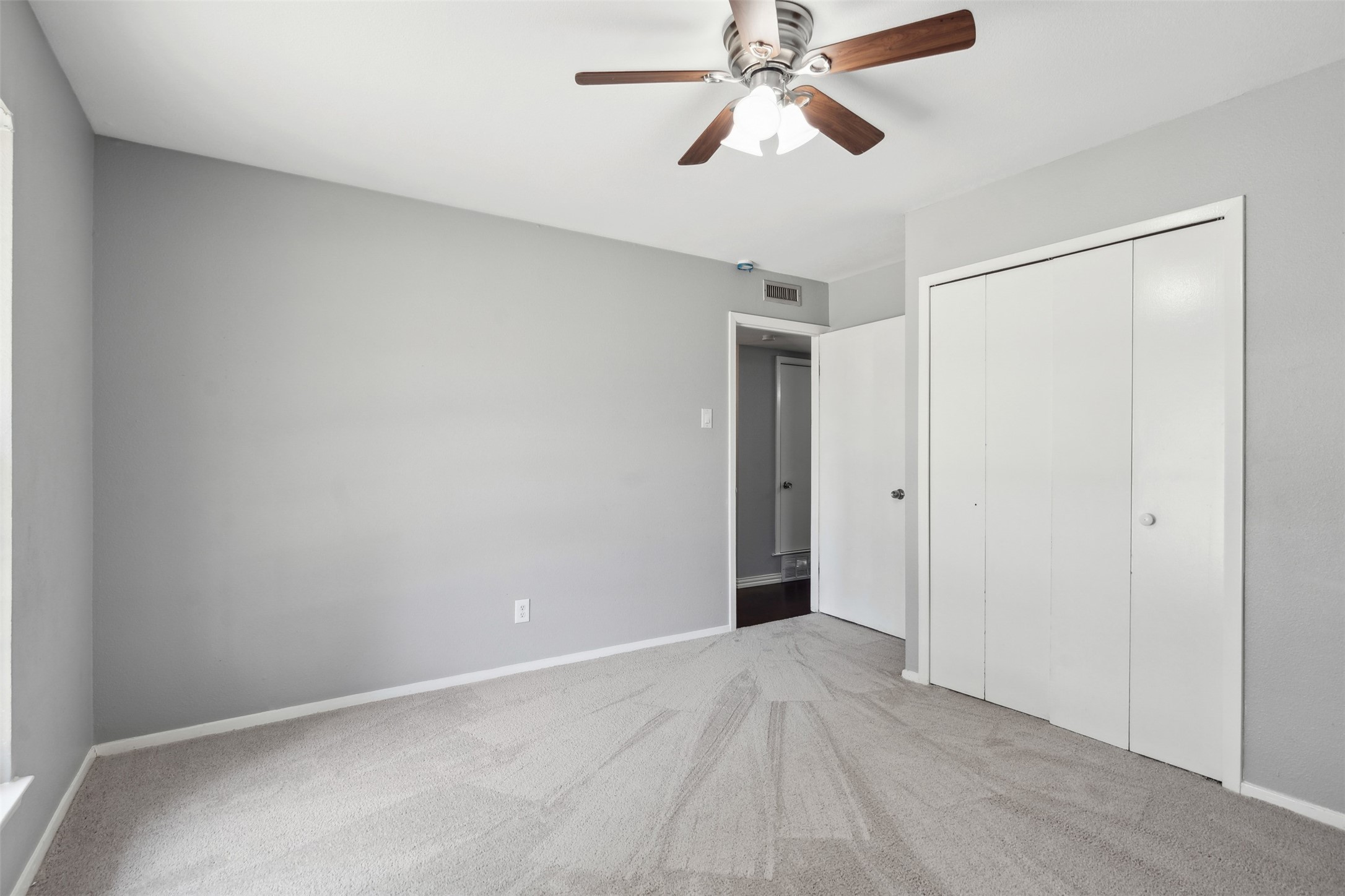 813 Greenbriar Drive