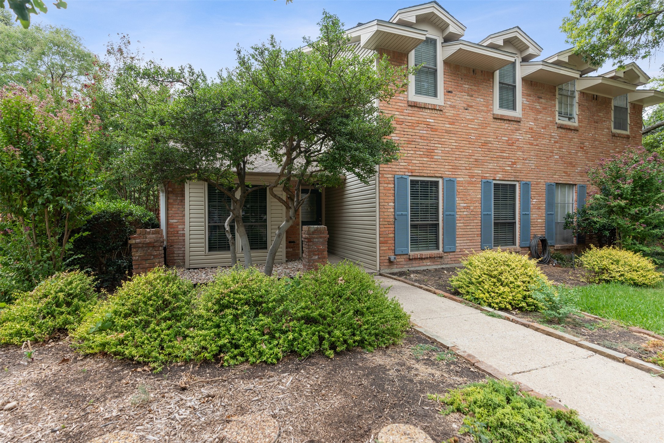 10447 Barrywood Drive