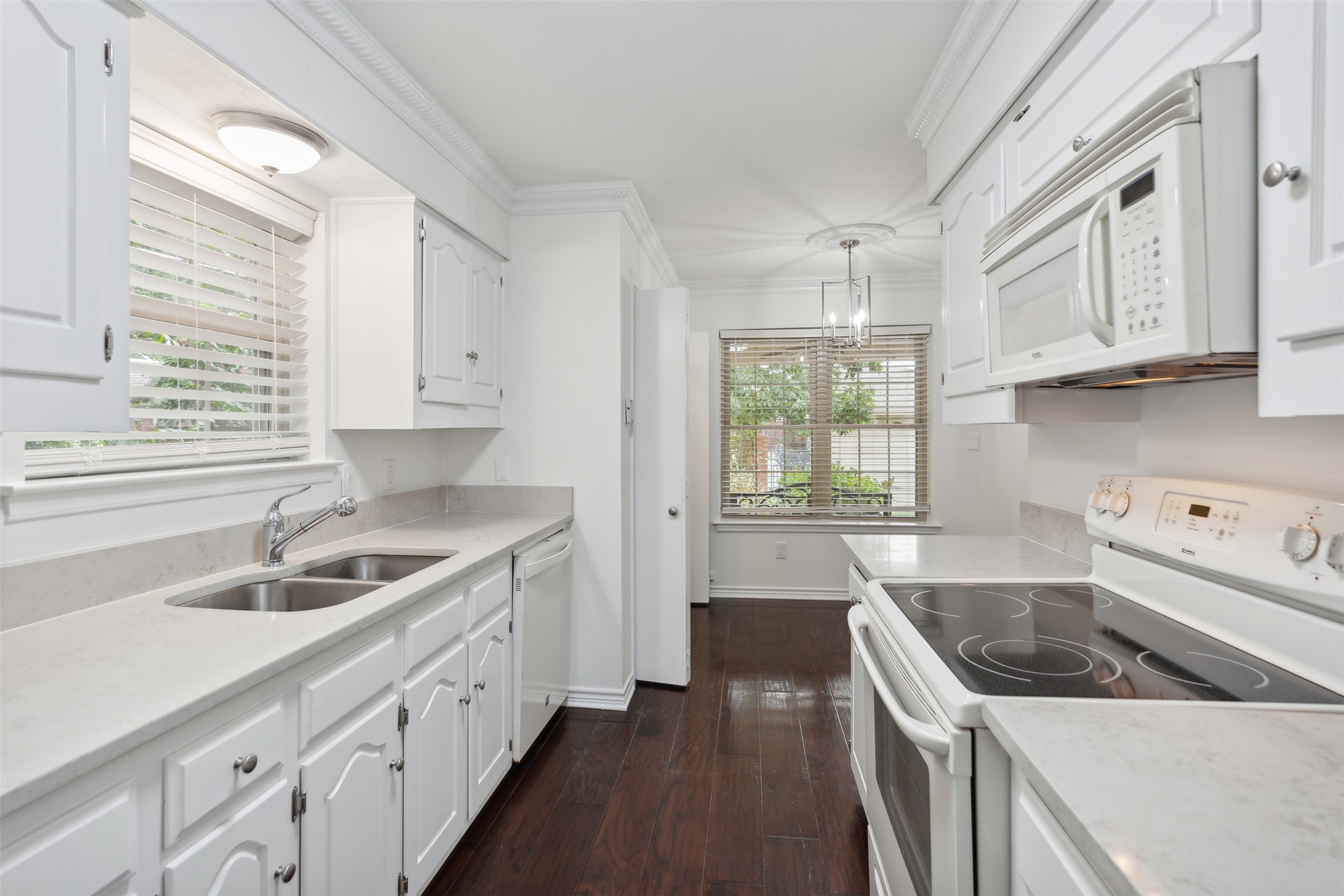 10447 Barrywood Drive
