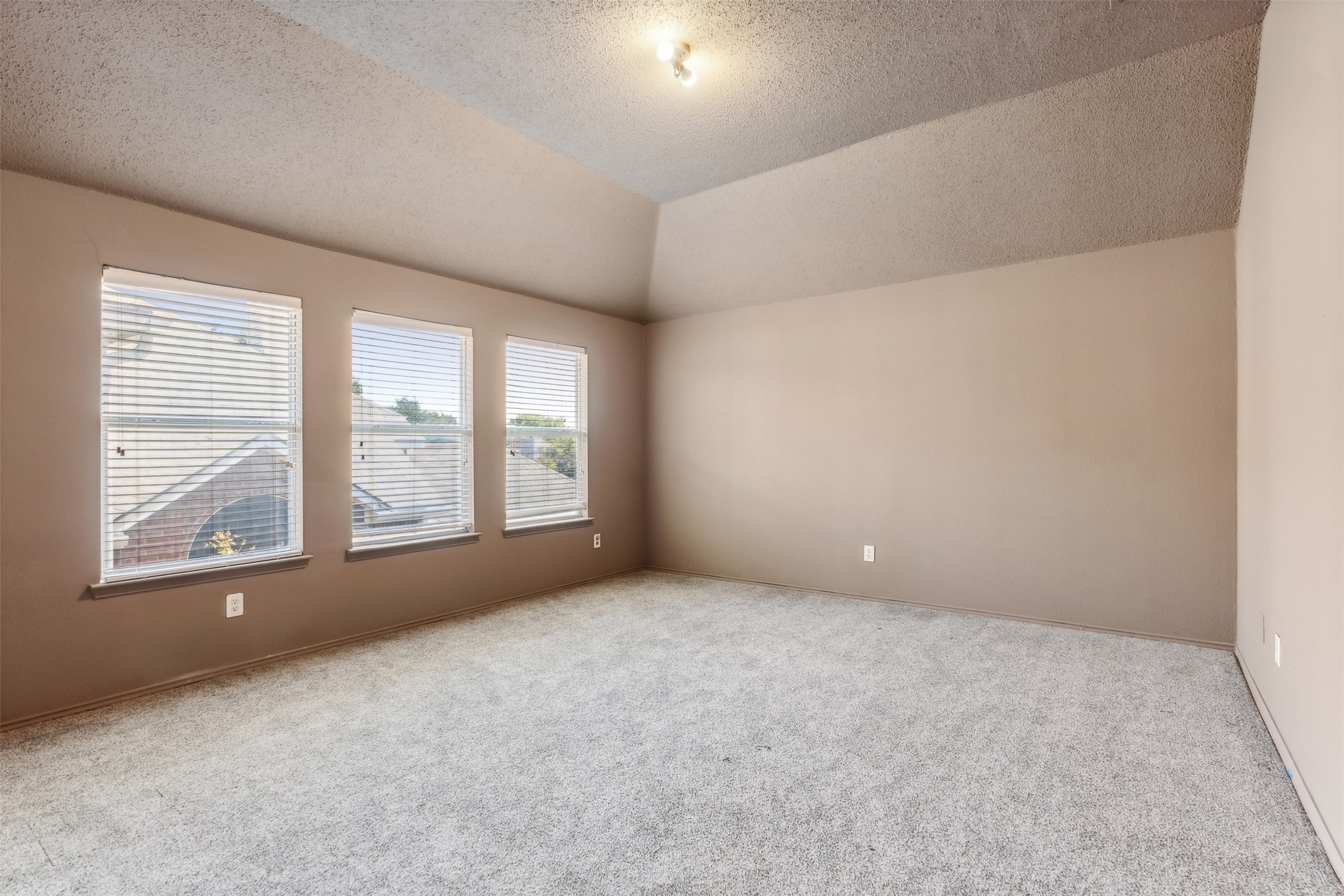 2049 Wimbledon Drive