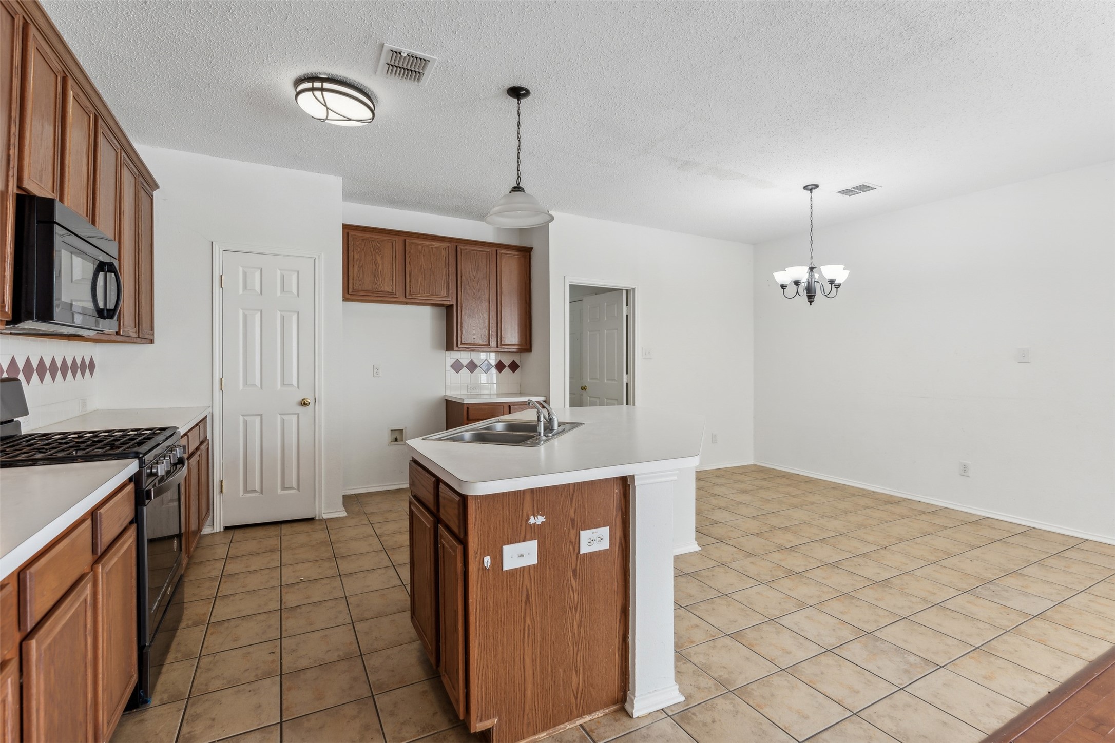 2049 Wimbledon Drive