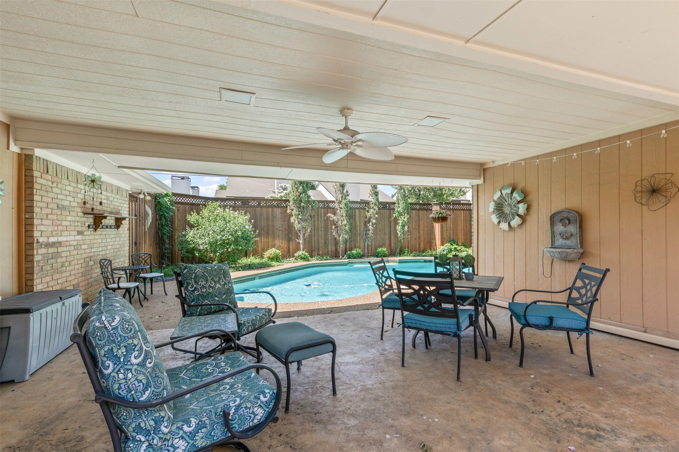 10118 Apple Creek Drive