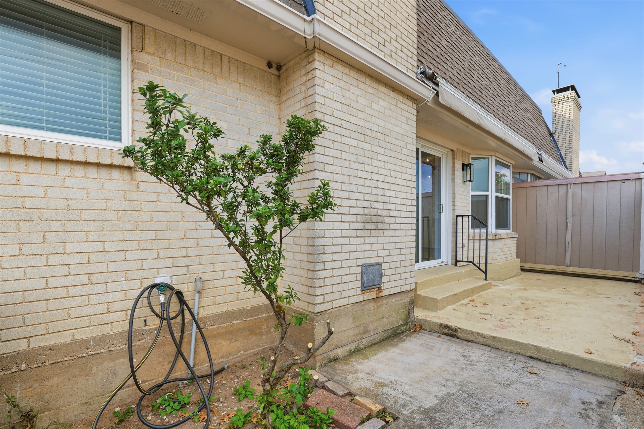 7351 Wellcrest Drive