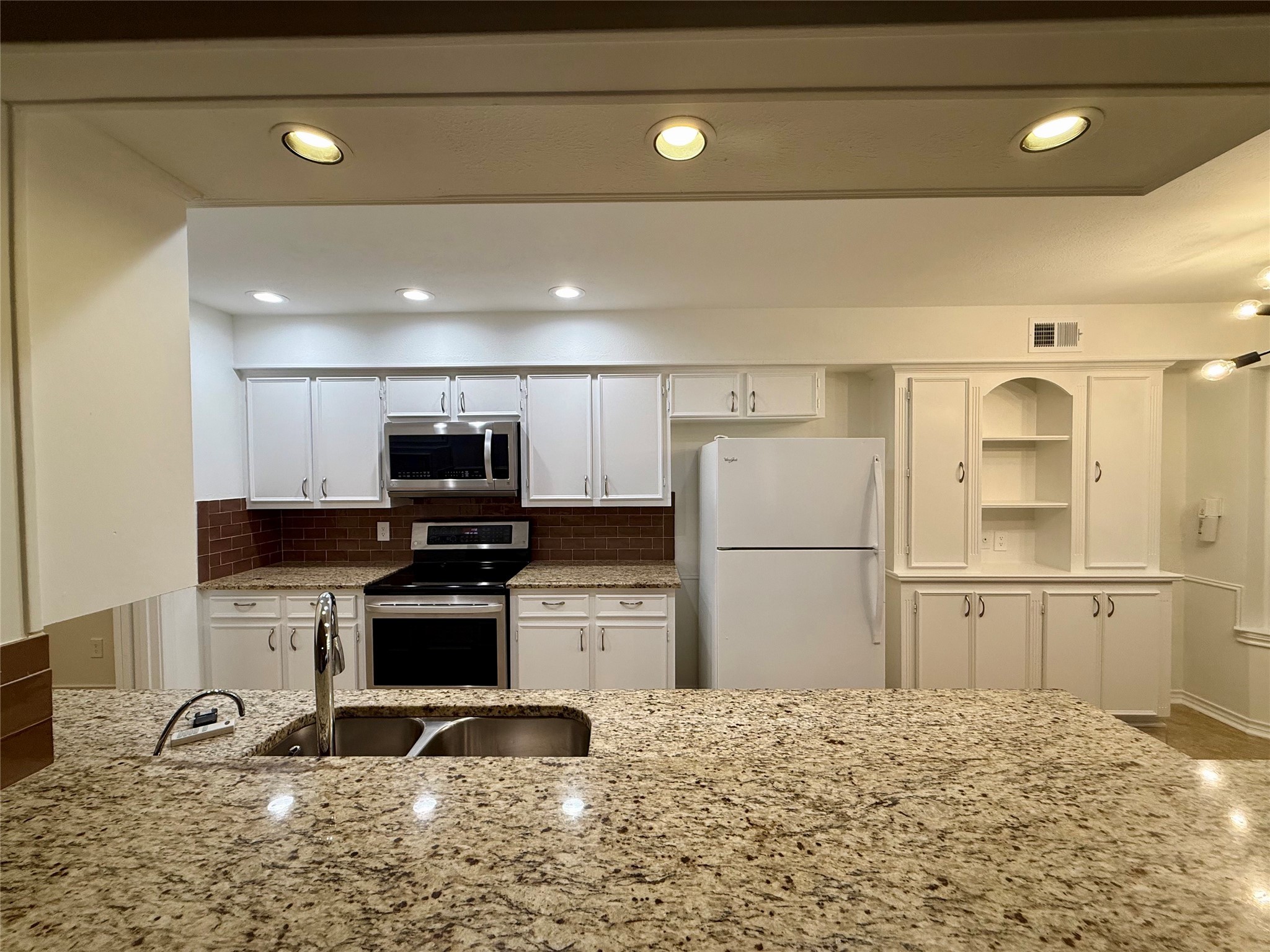 7351 Wellcrest Drive