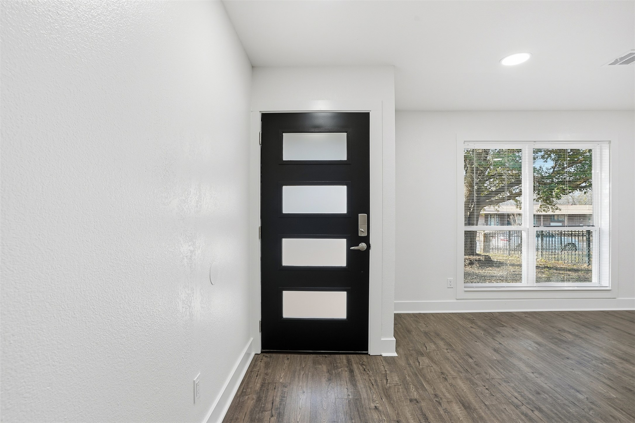 8949 Shorelark Drive