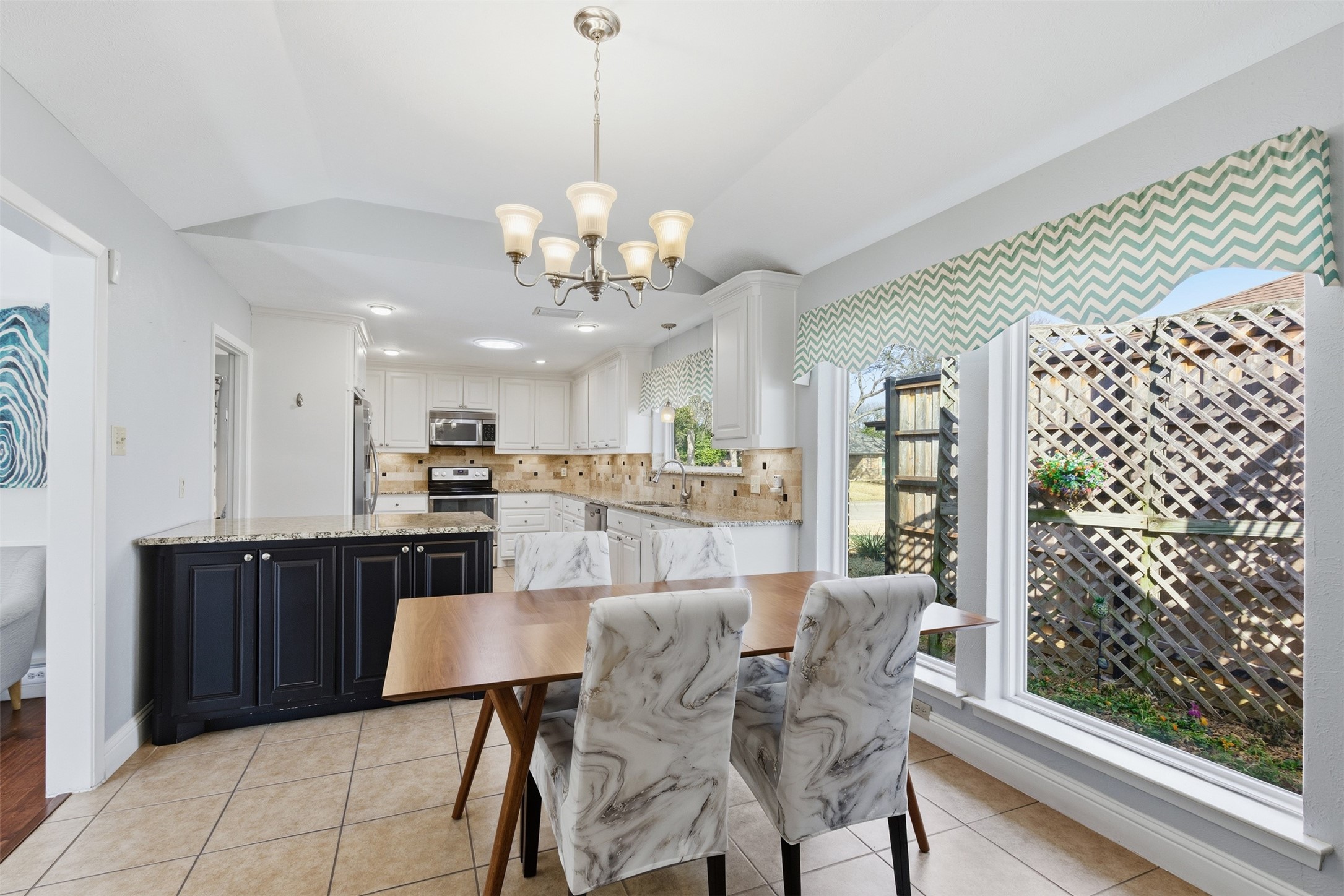 10118 Apple Creek Drive