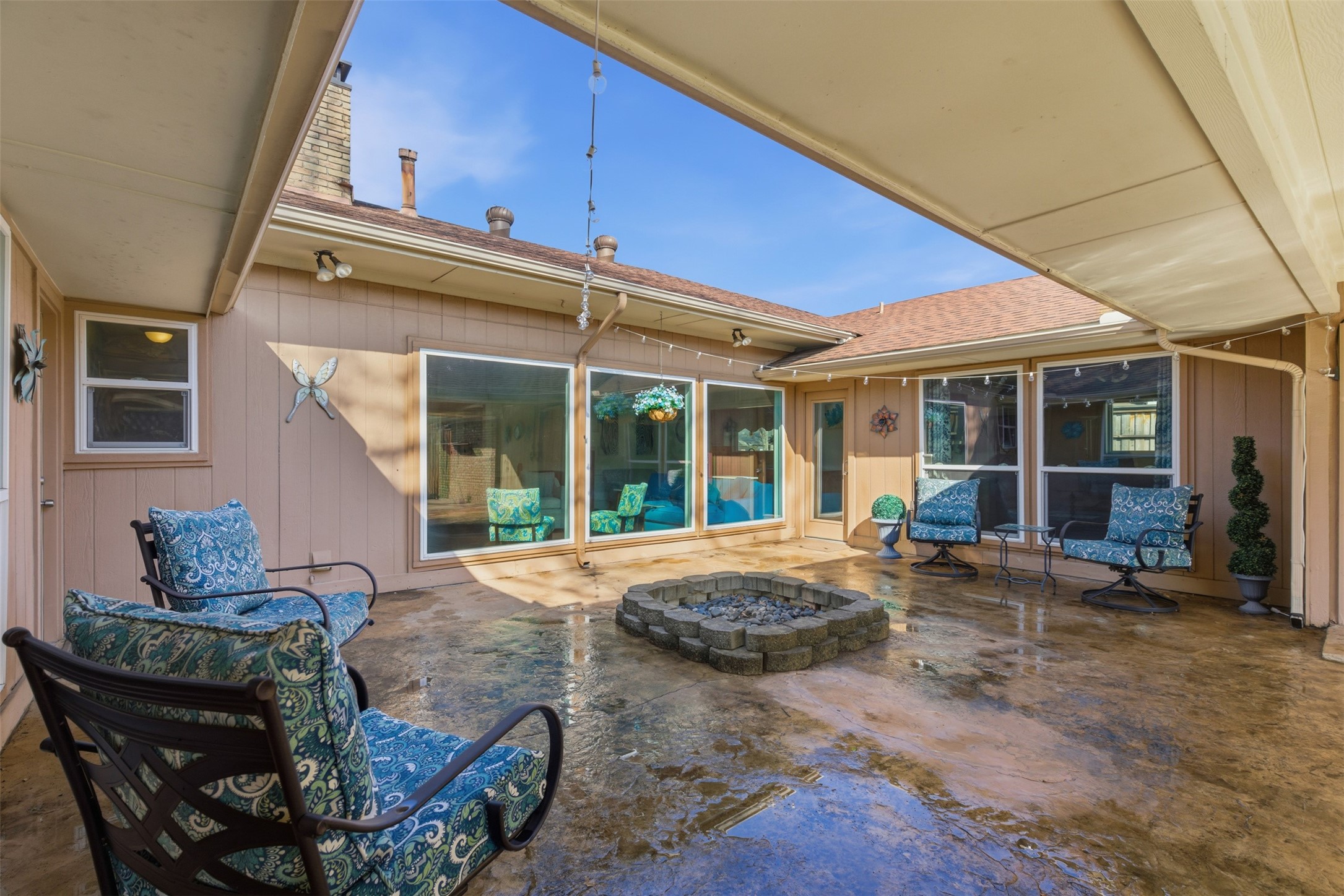 10118 Apple Creek Drive