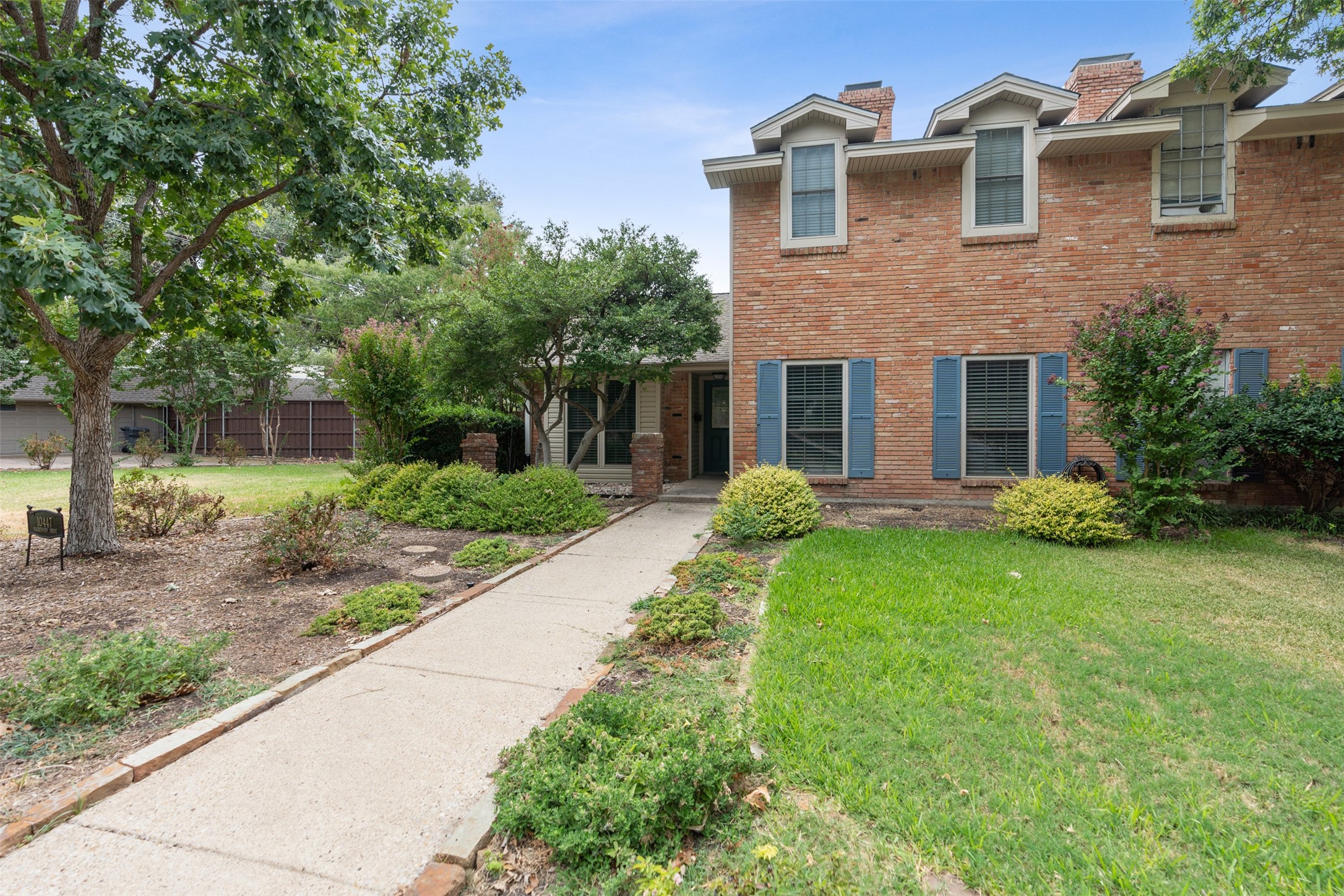 10447 Barrywood Drive