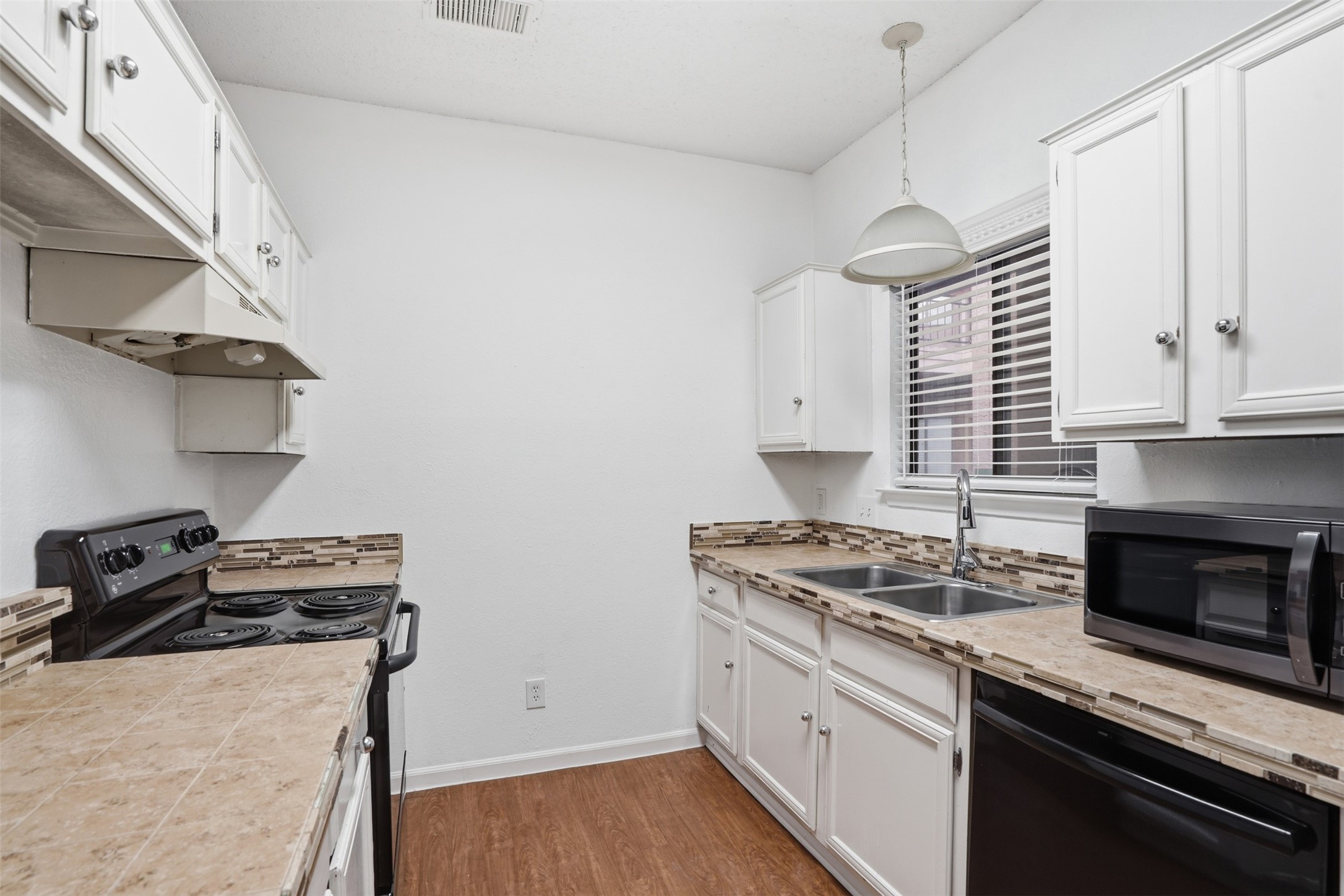 5550 Spring Valley Road F14