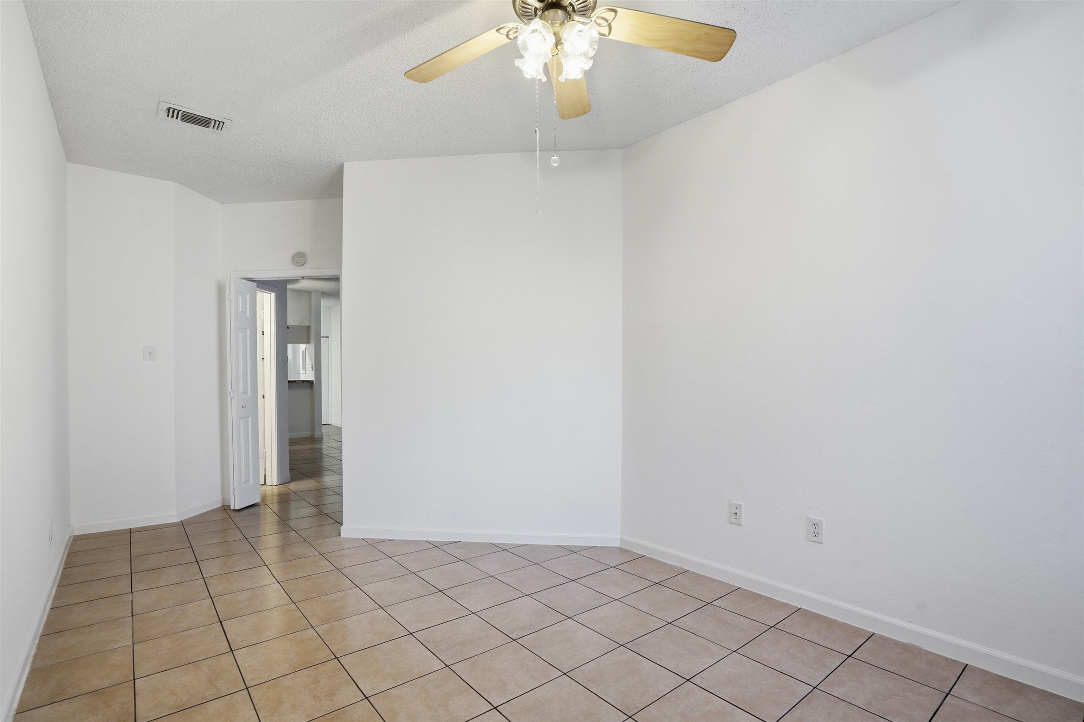 5550 Spring Valley Road F14