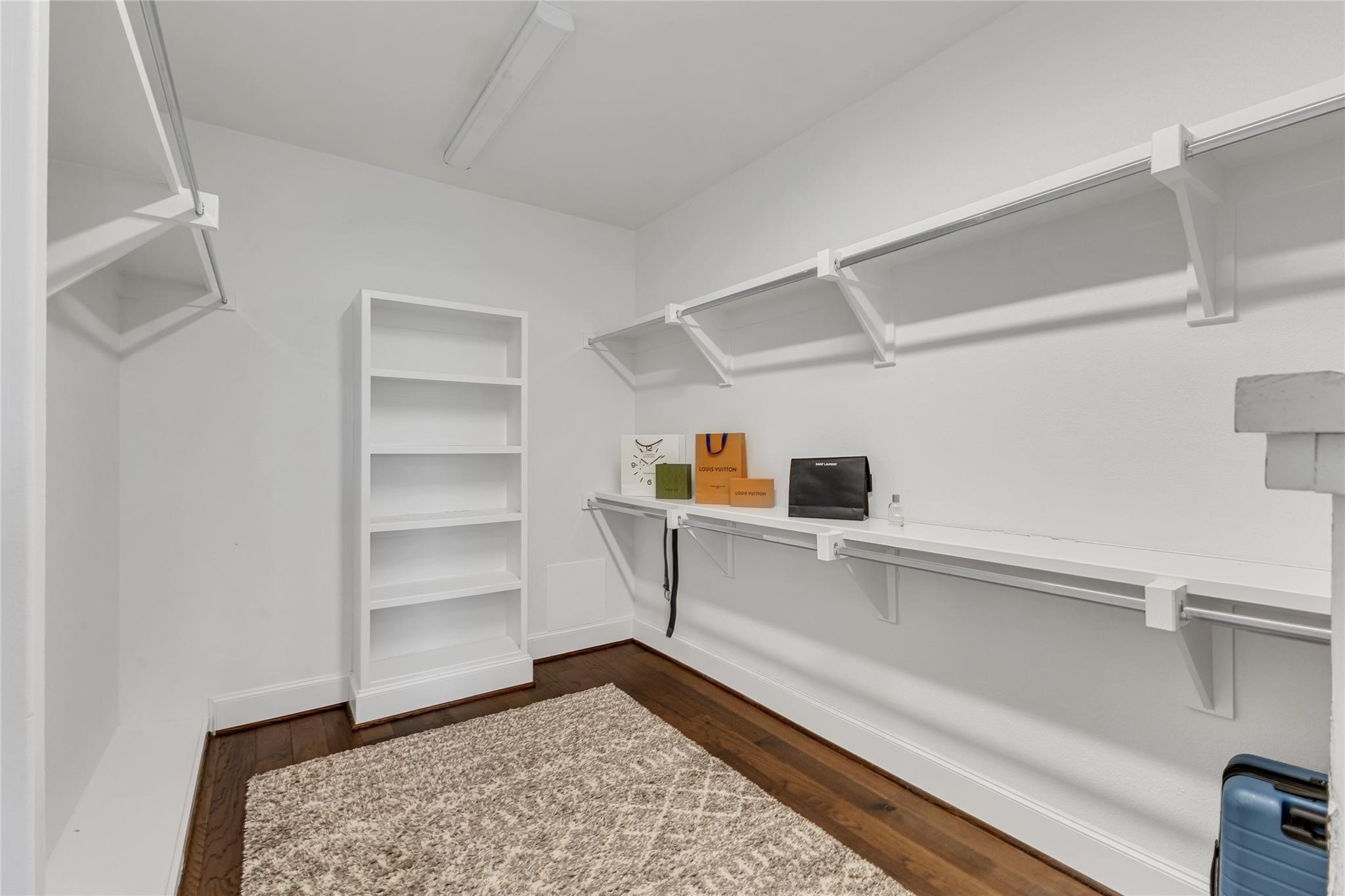 7333 Valley View Lane 501