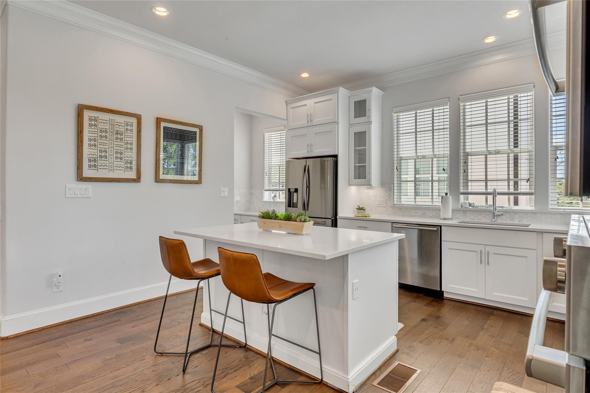 7333 Valley View Lane 501