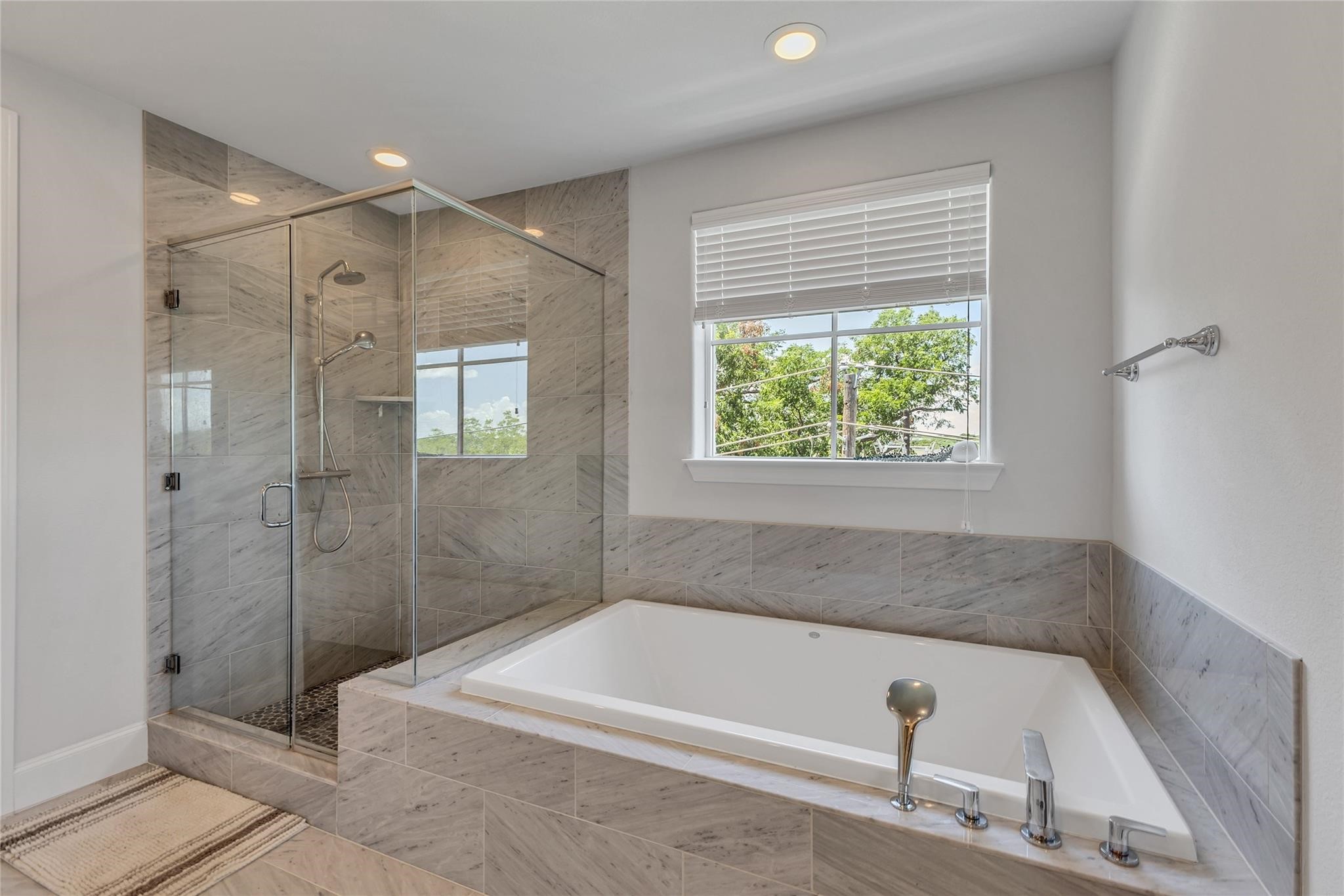7333 Valley View Lane 501