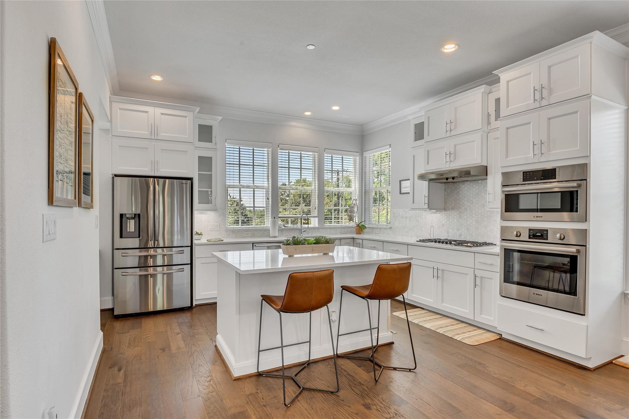 7333 Valley View Lane 501