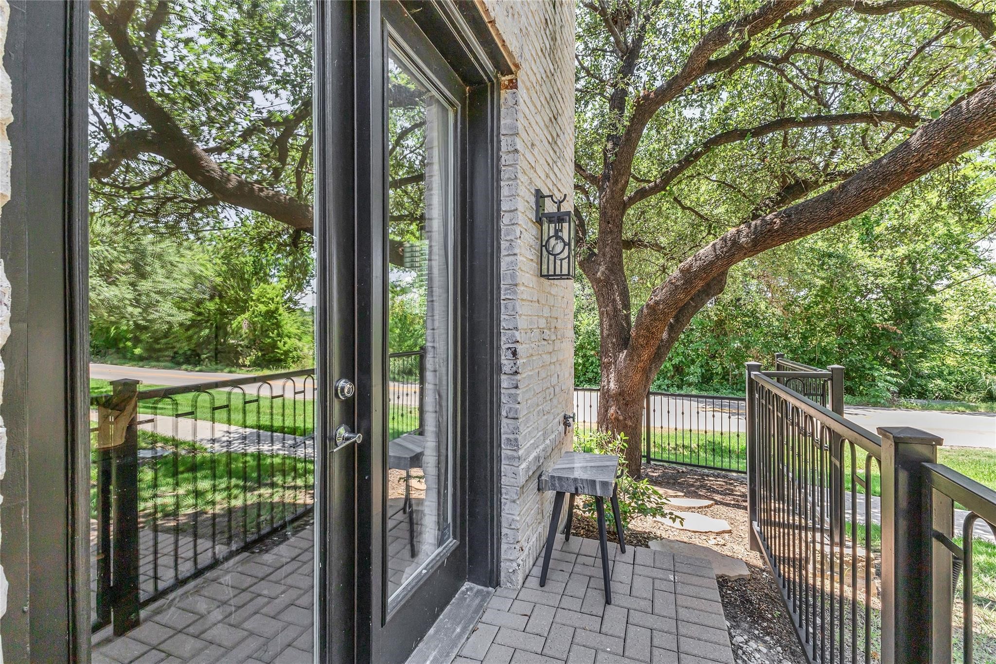 7333 Valley View Lane 501