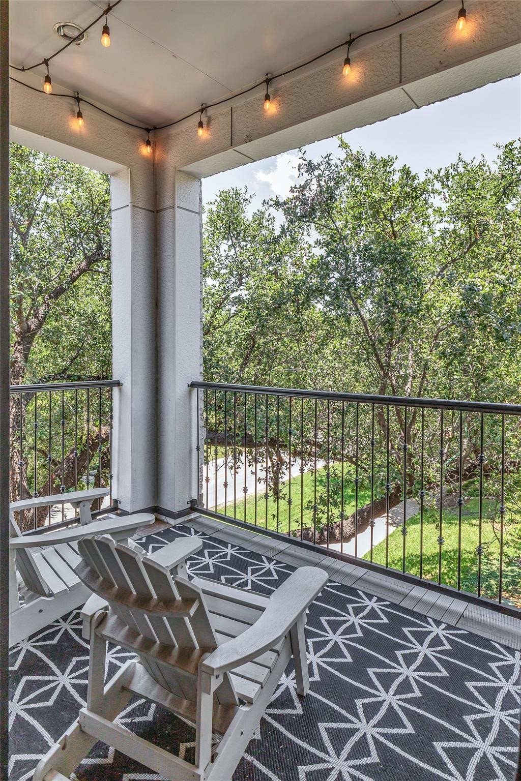 7333 Valley View Lane 501