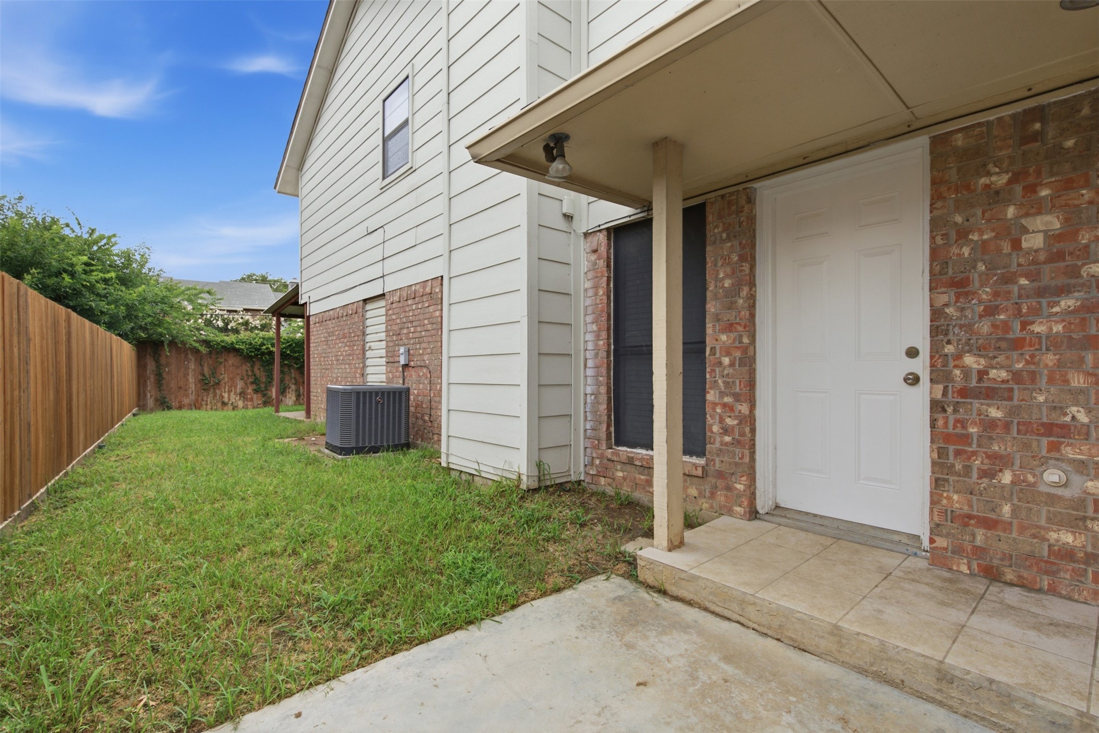 3636 Country Club Drive W