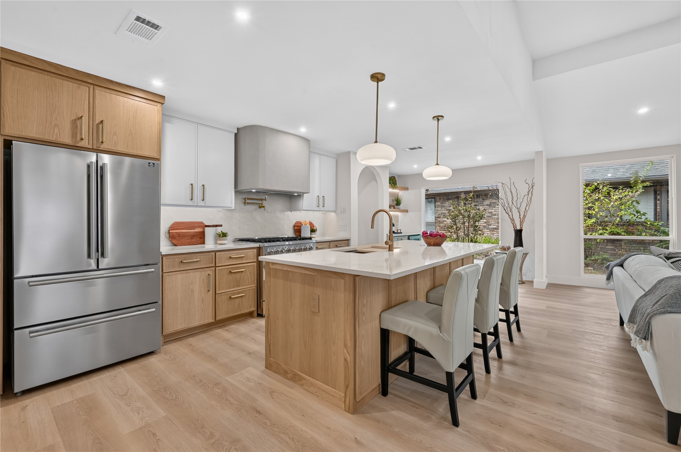 9754 Burleson Drive
