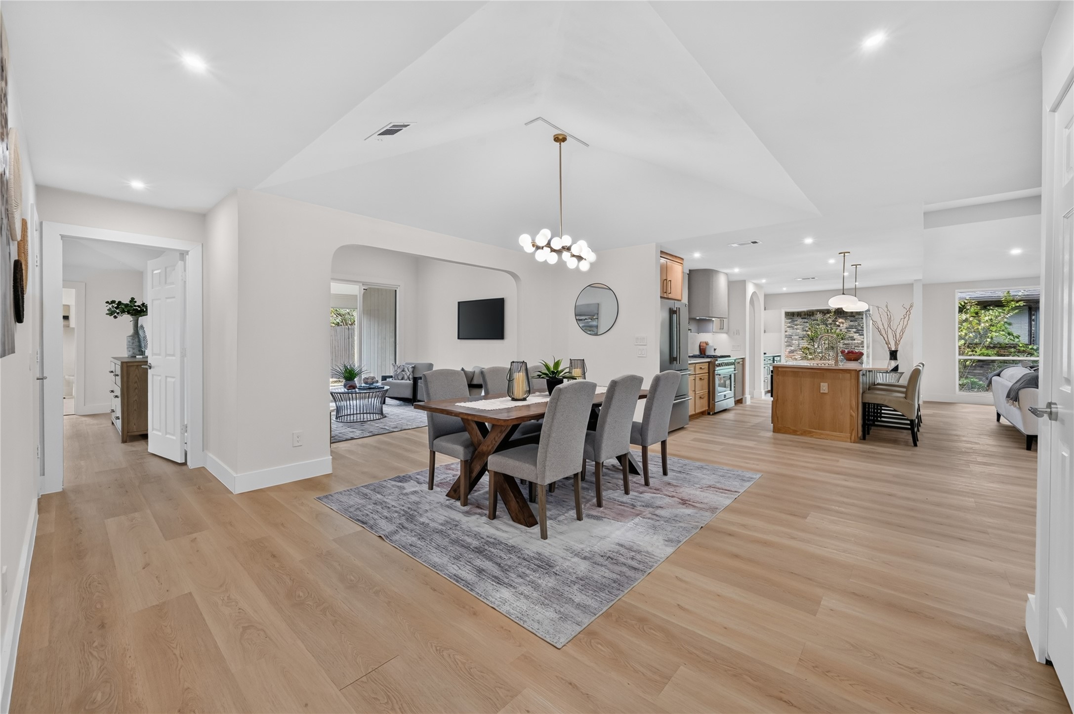 9754 Burleson Drive