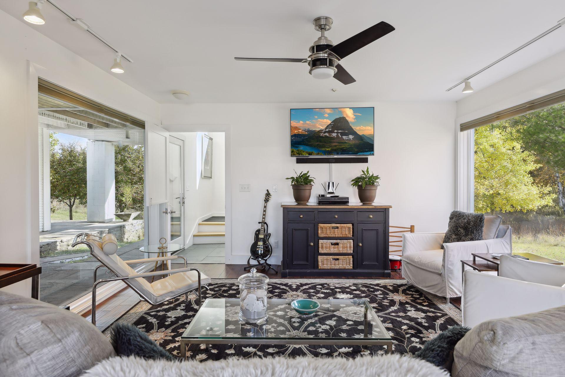 2221 Jackson Circle