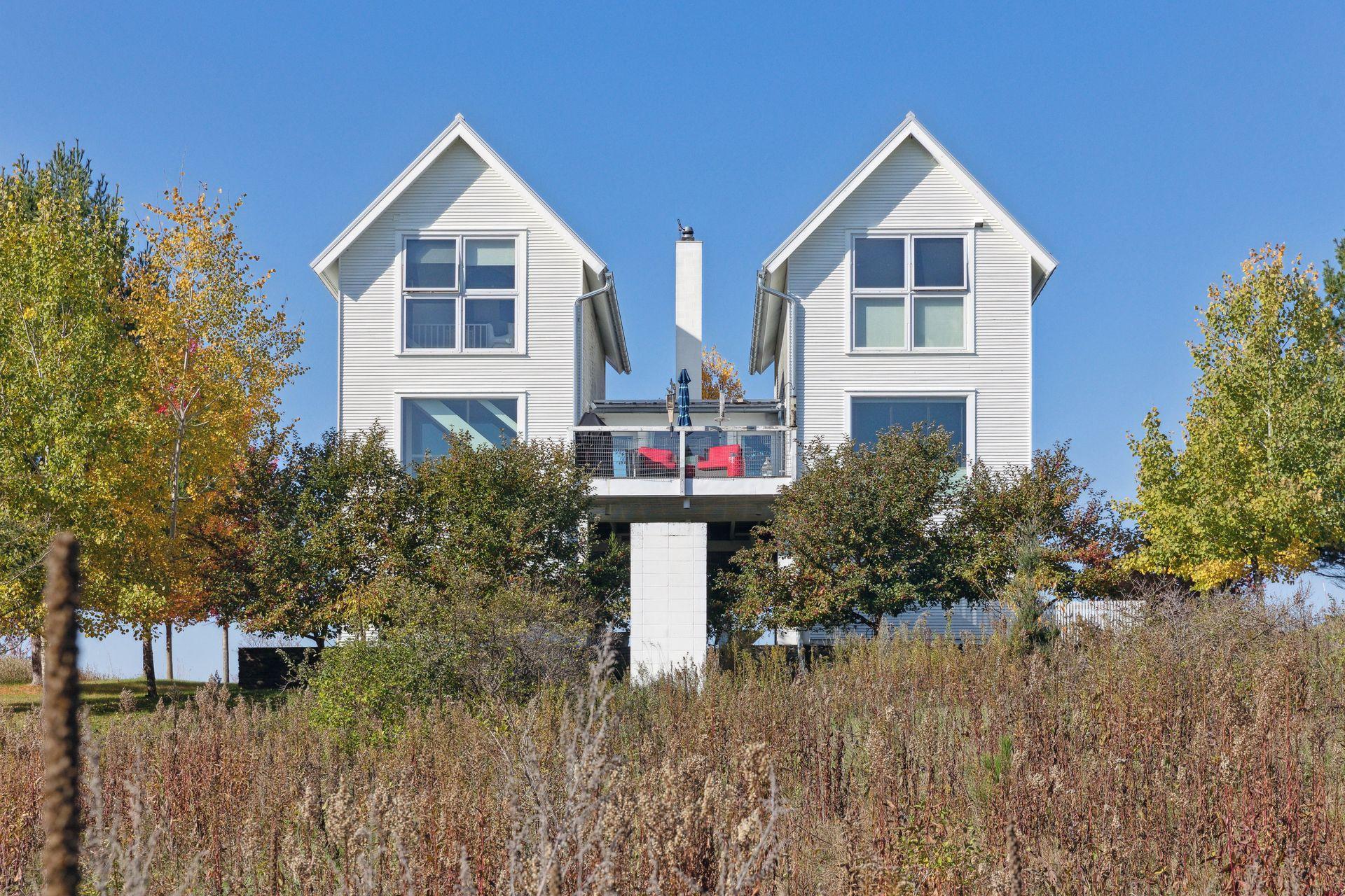 2221 Jackson Circle