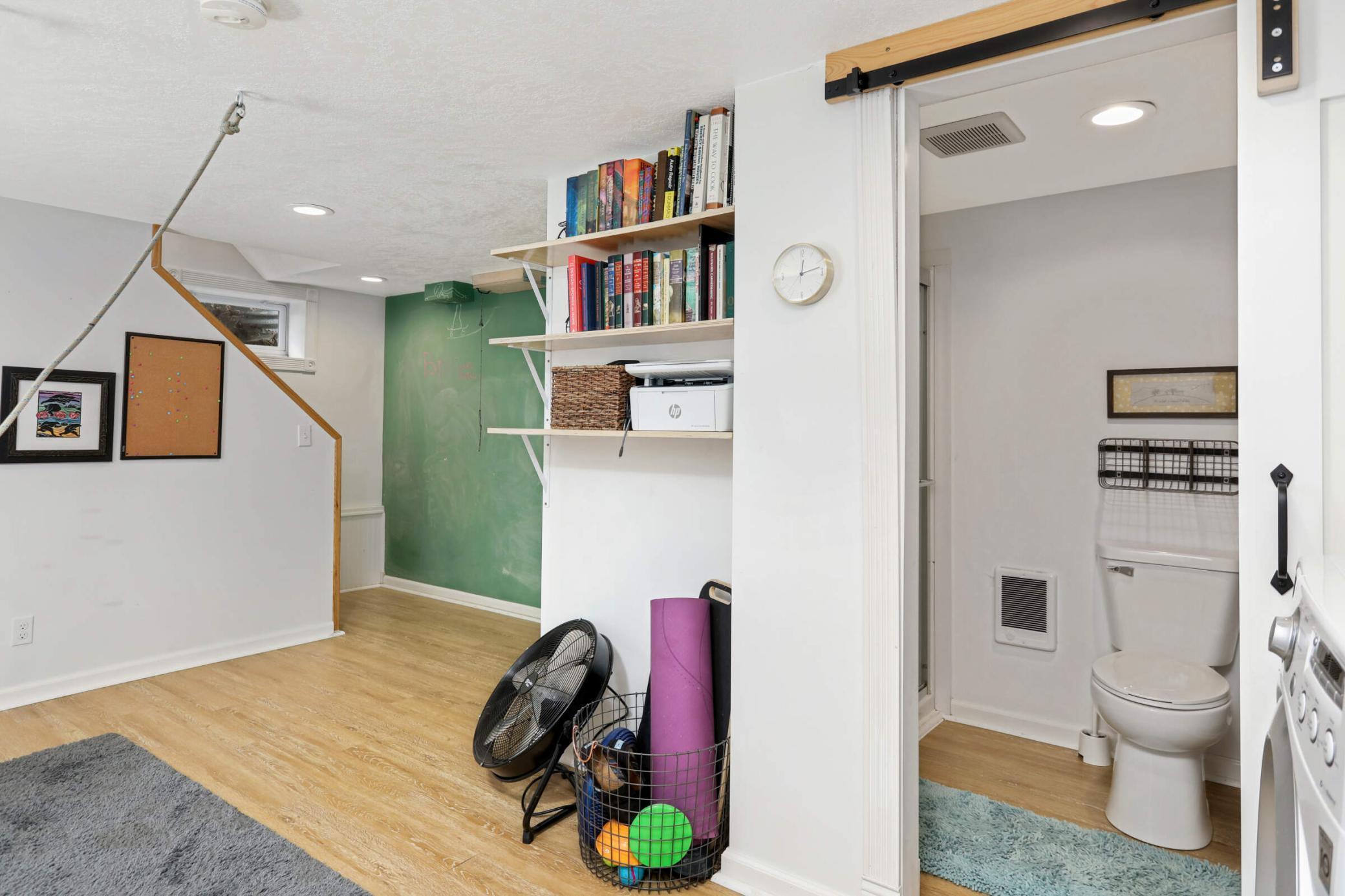 300 Nason Hill Road N