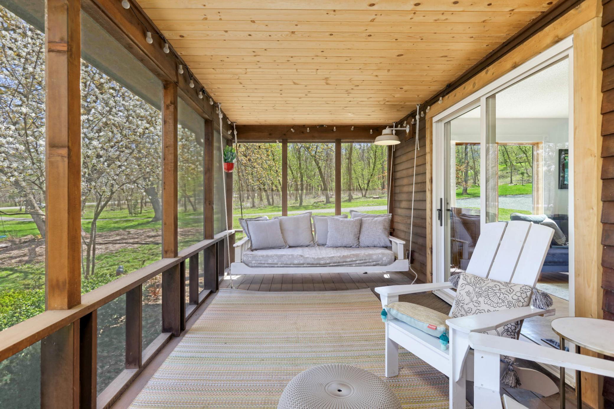 300 Nason Hill Road N