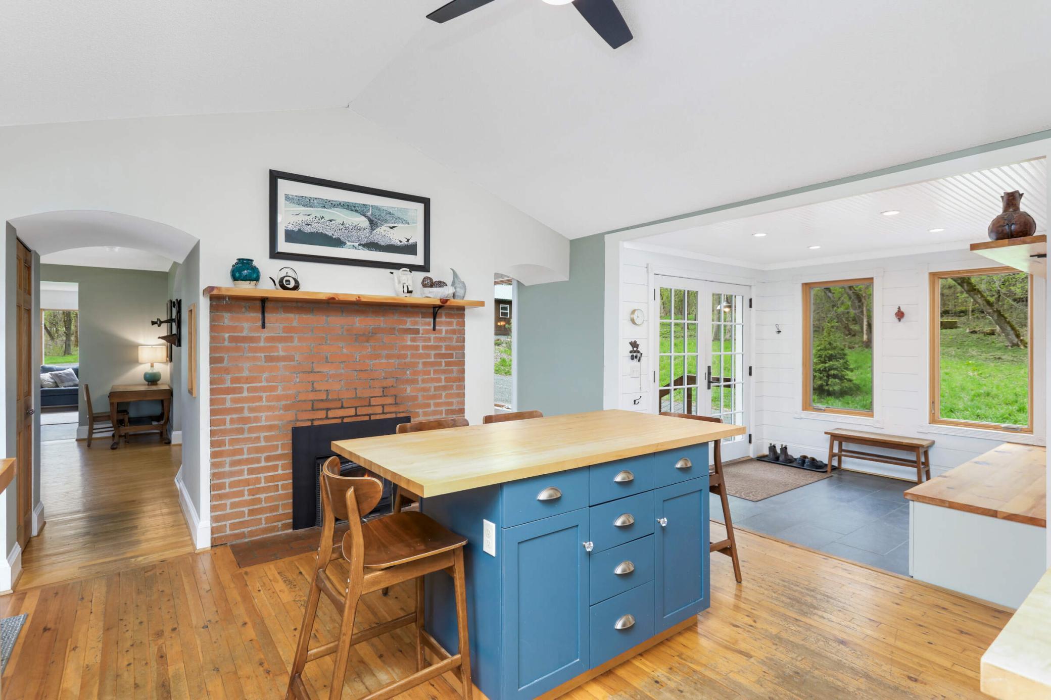 300 Nason Hill Road N