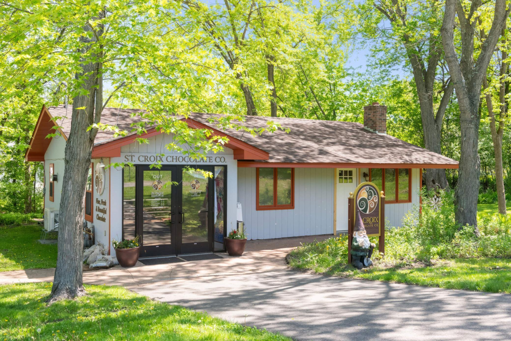 300 Nason Hill Road N