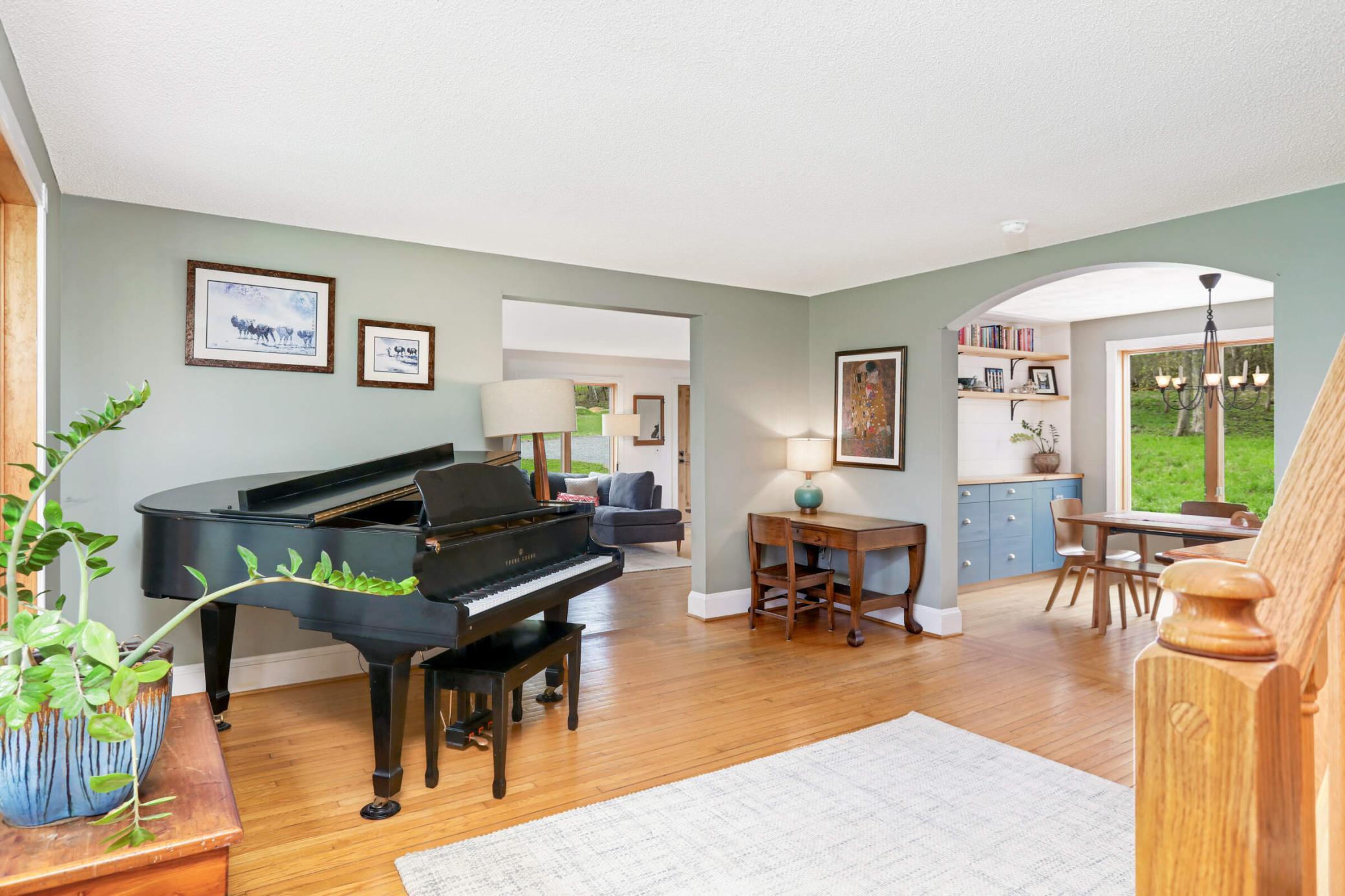 300 Nason Hill Road N