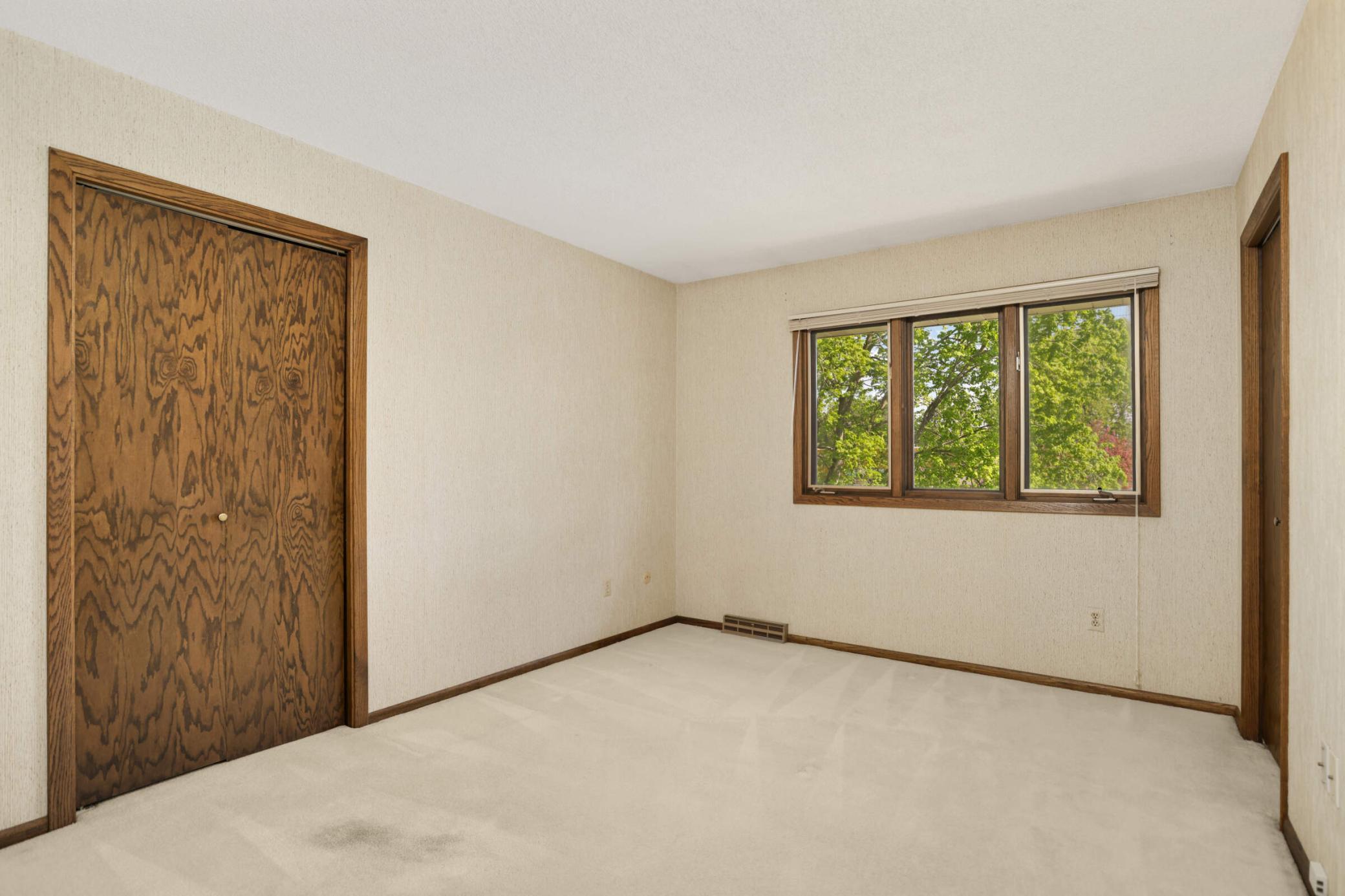2405 Erin Court