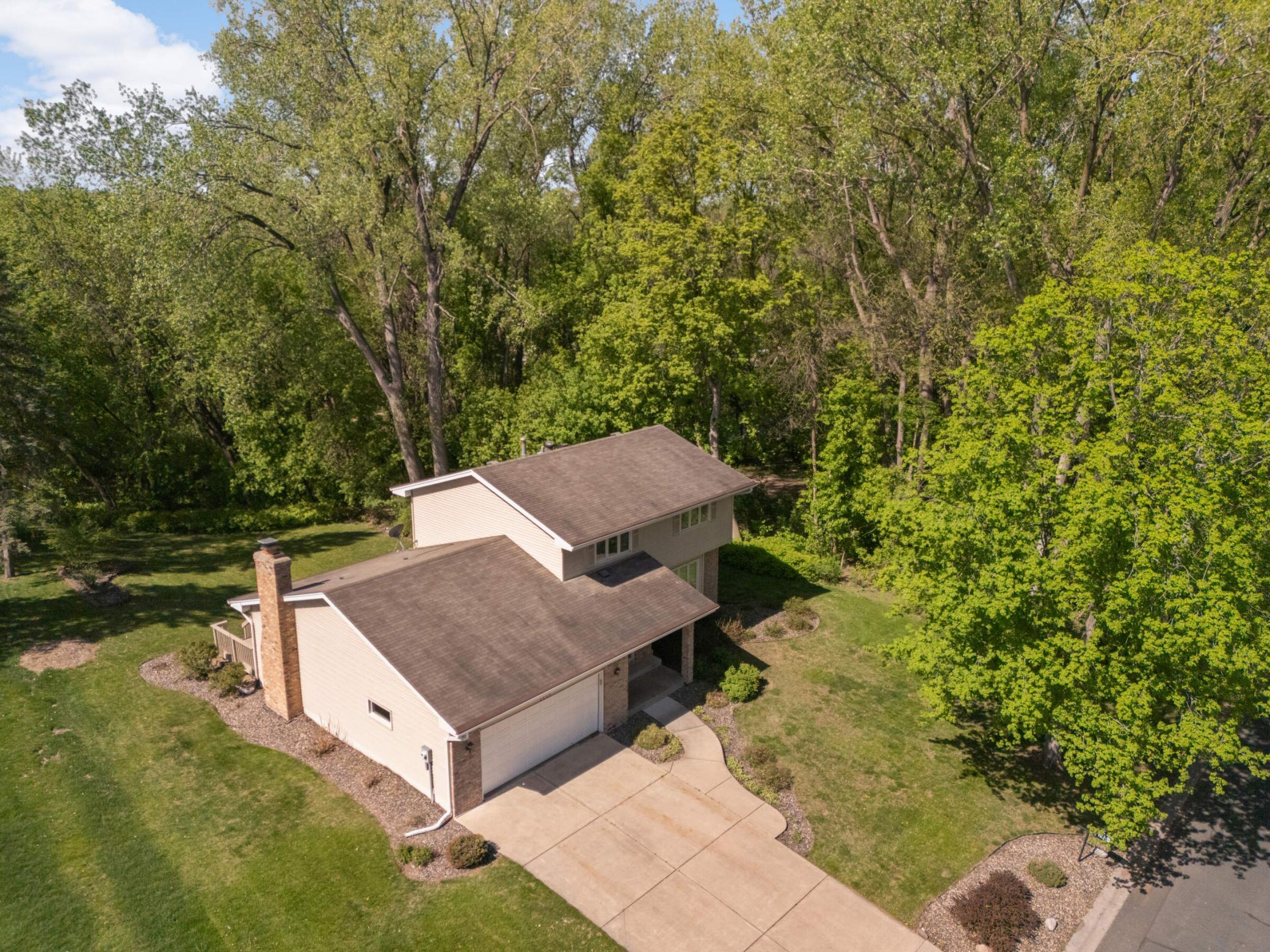 2405 Erin Court