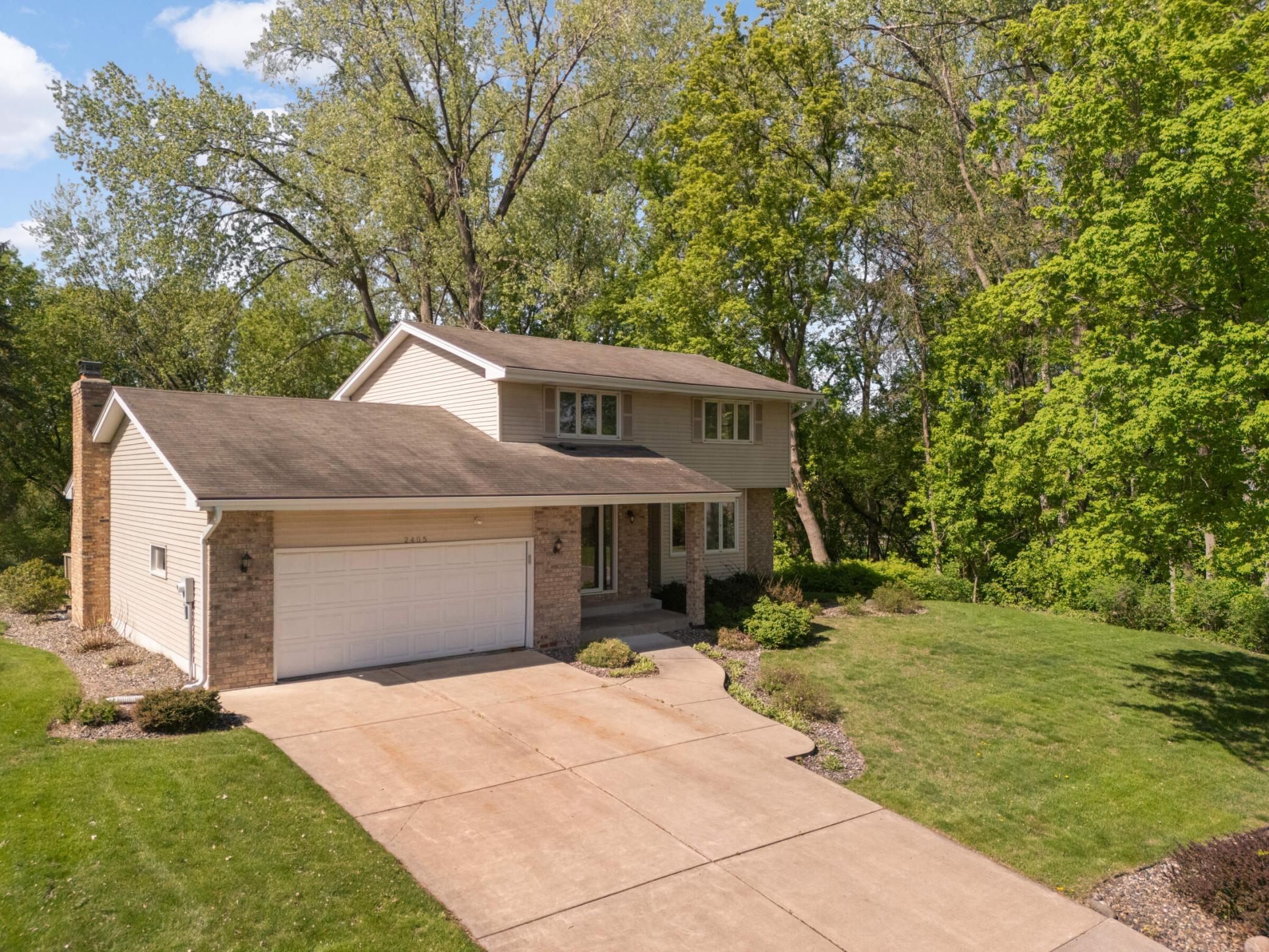 2405 Erin Court