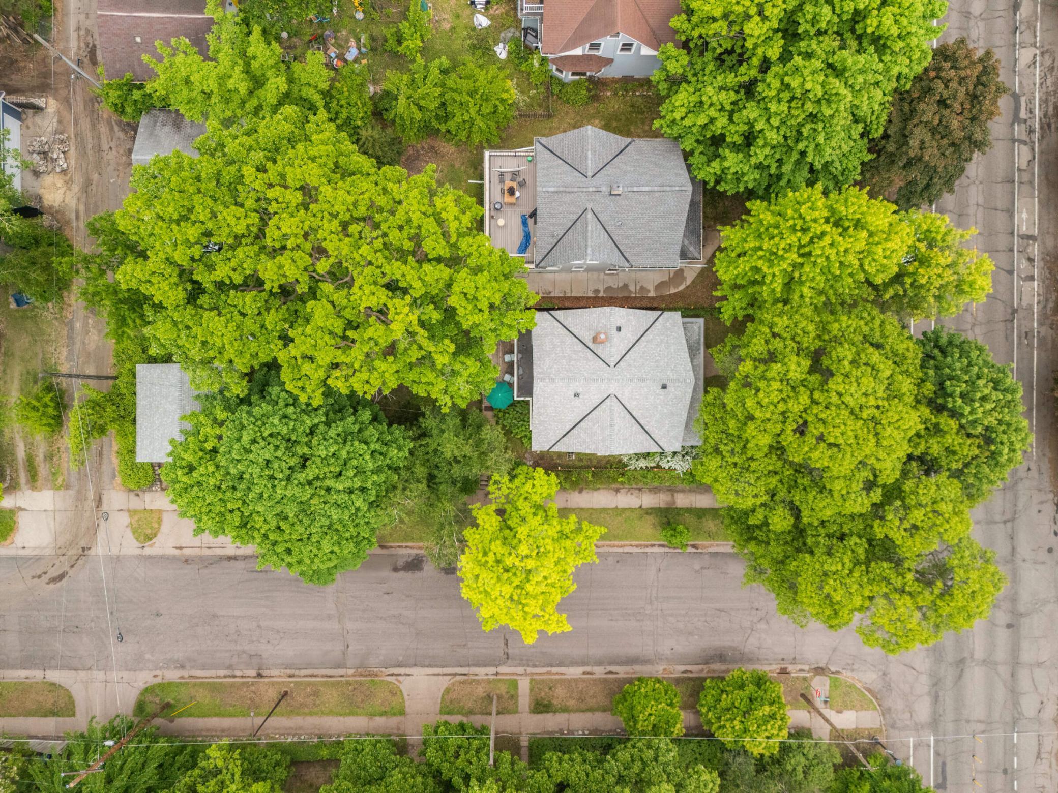 1757 Minnehaha Avenue W