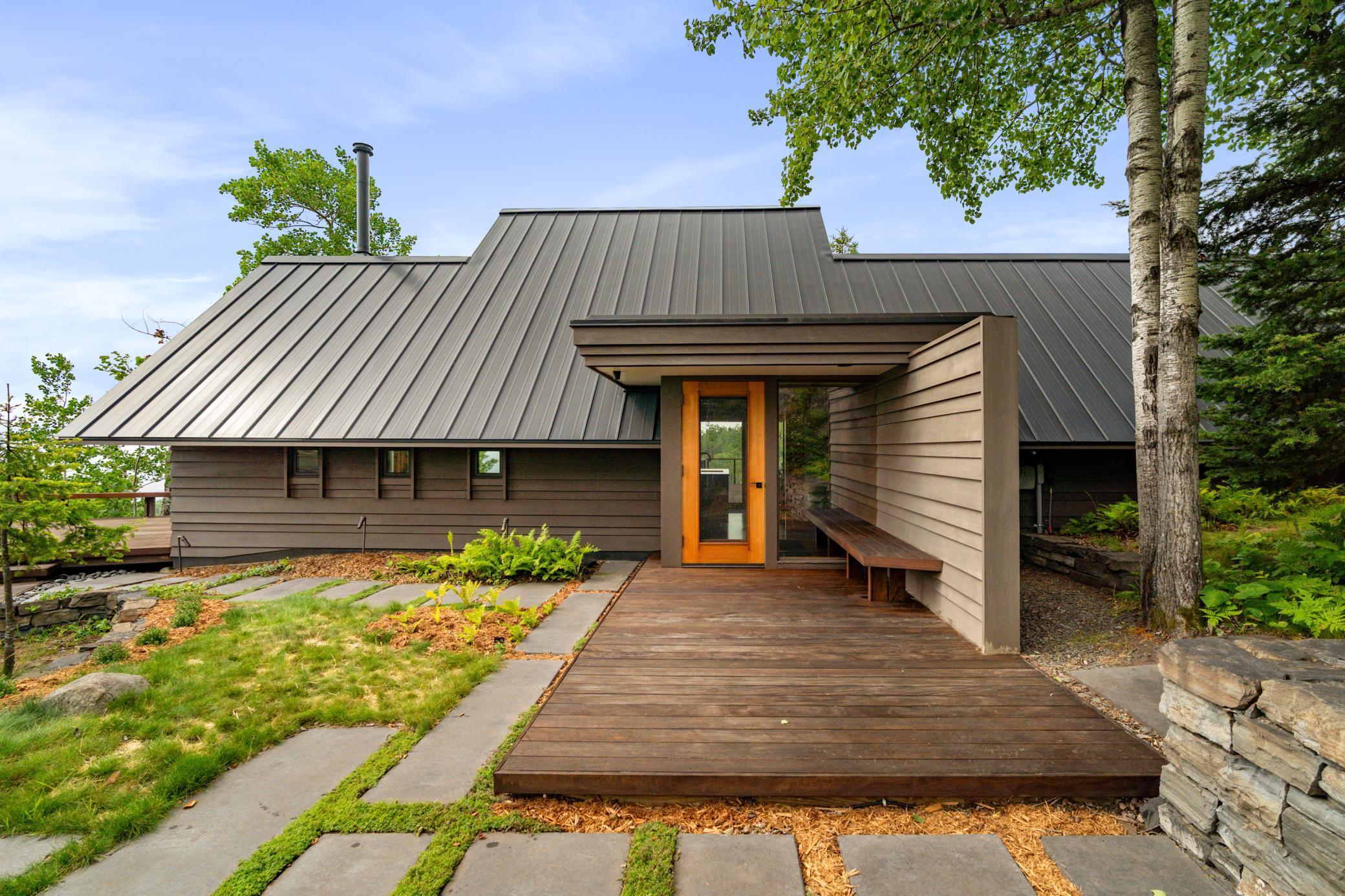 5725 Illgen Pines