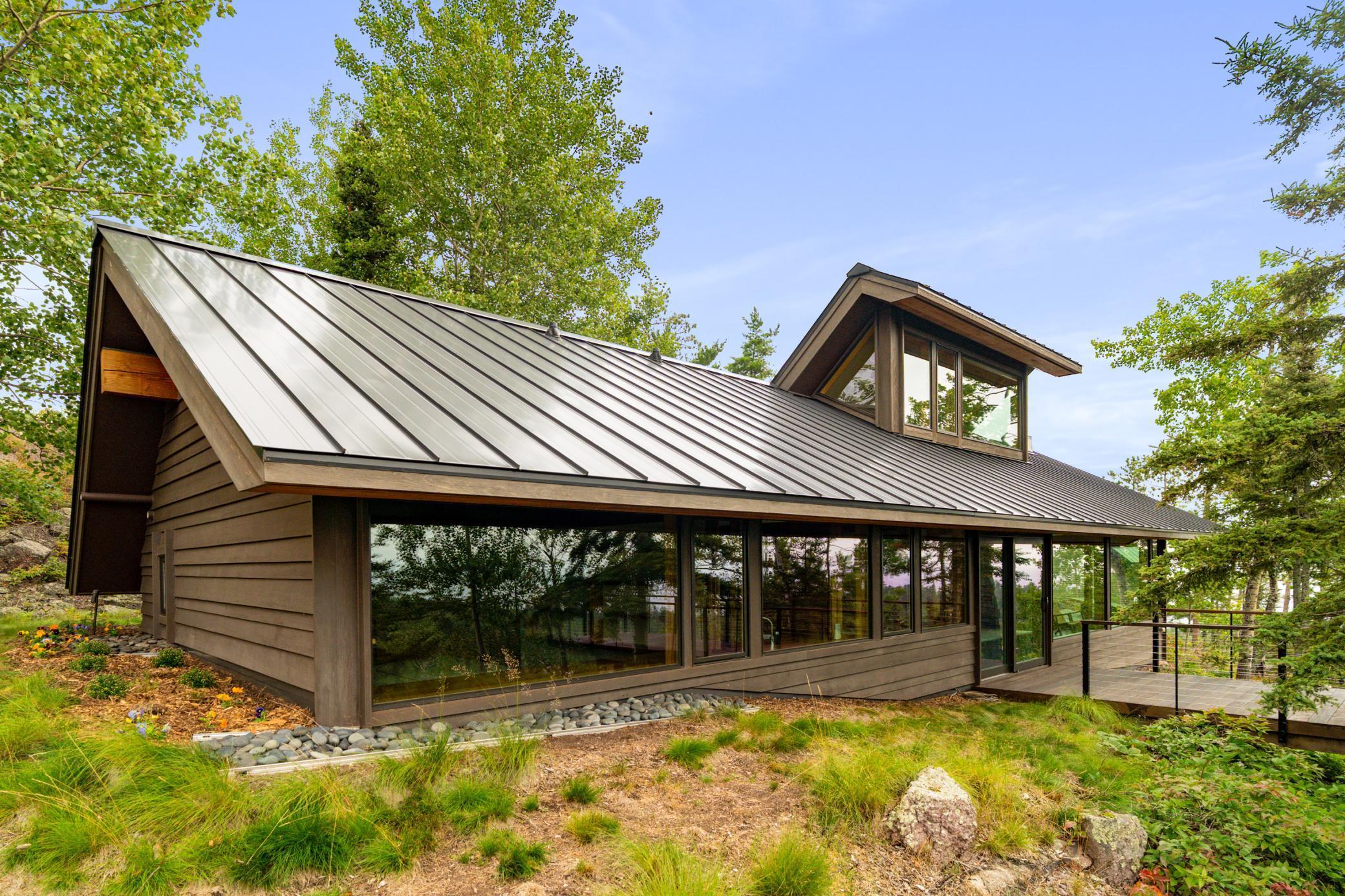5725 Illgen Pines