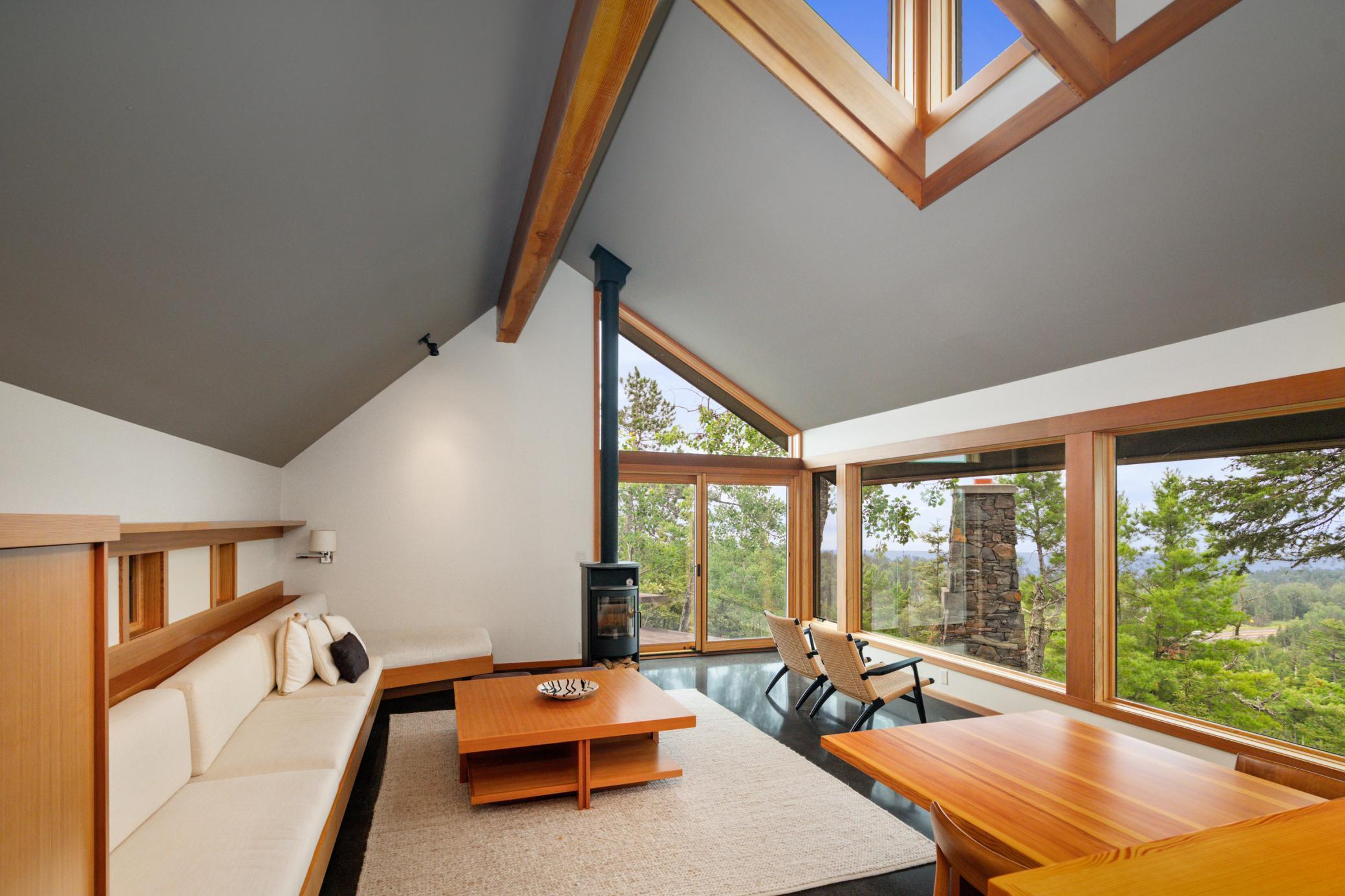 5725 Illgen Pines