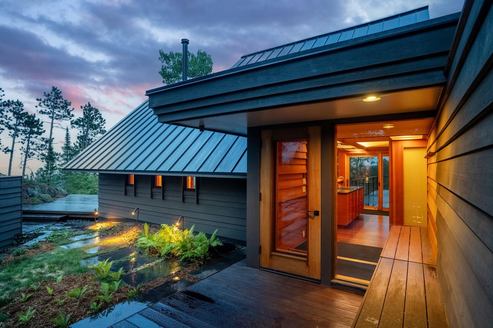 5725 Illgen Pines