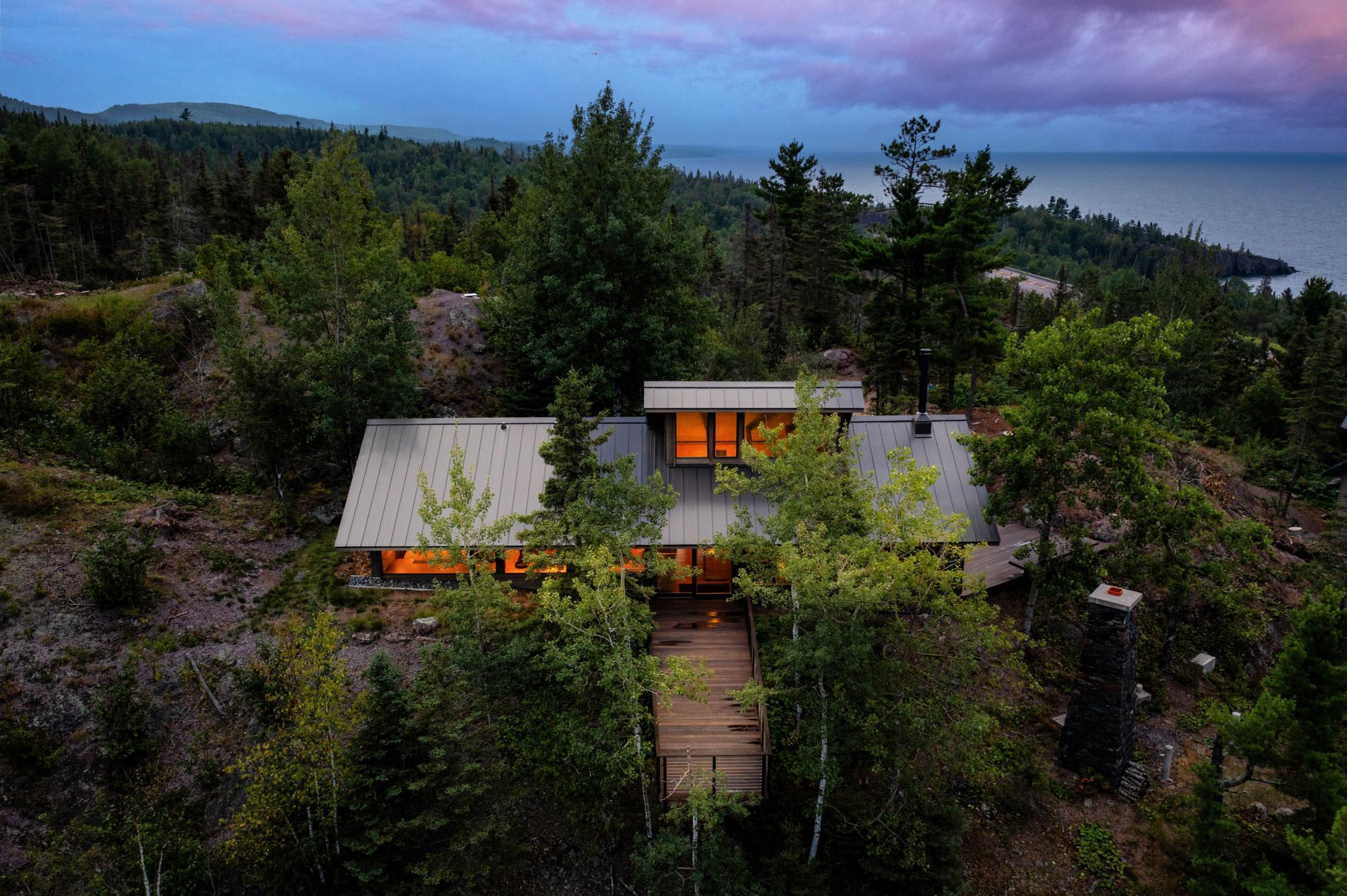 5725 Illgen Pines