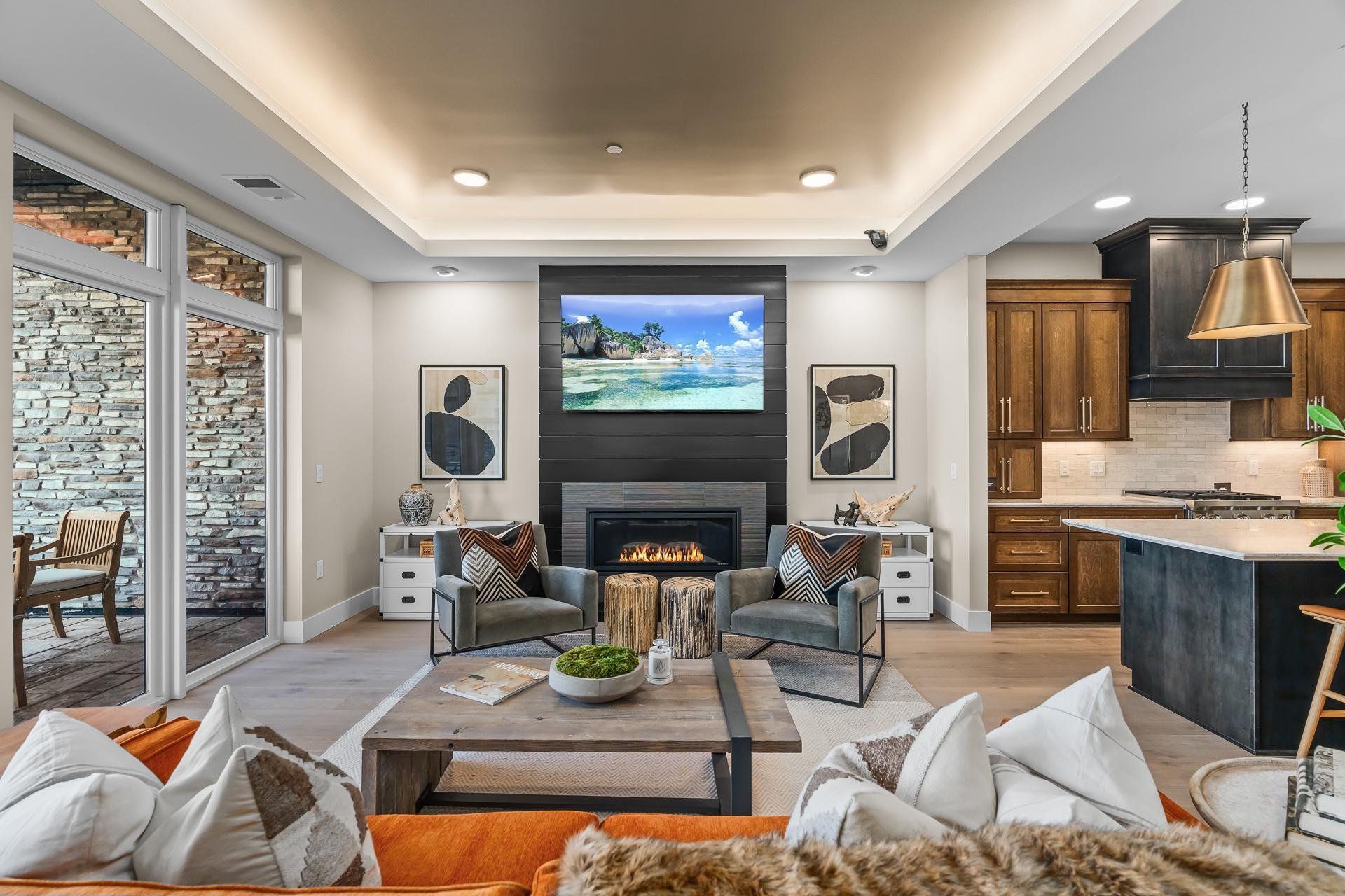 1 Hill Farm Road Unit: 105