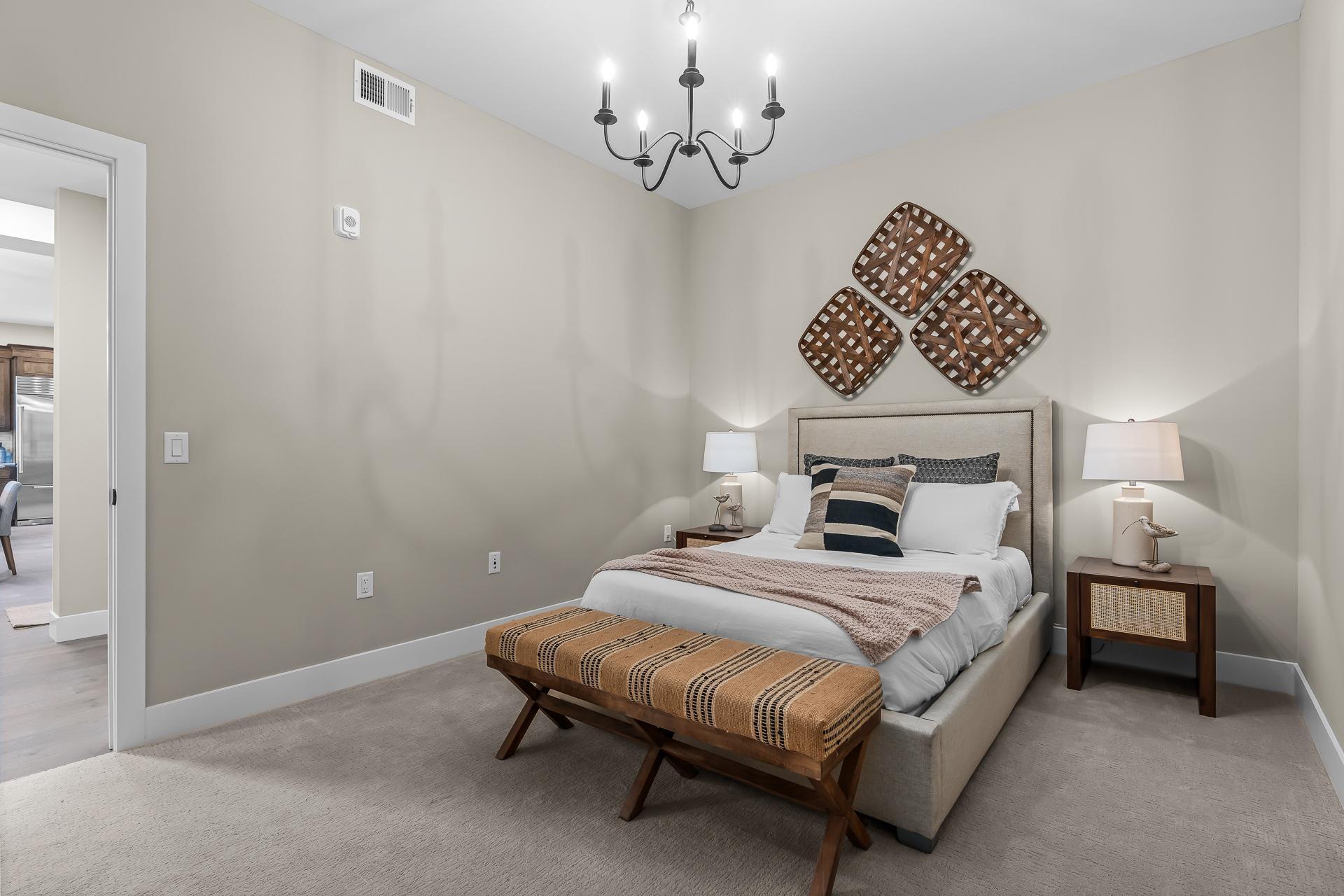 1 Hill Farm Road Unit: 105