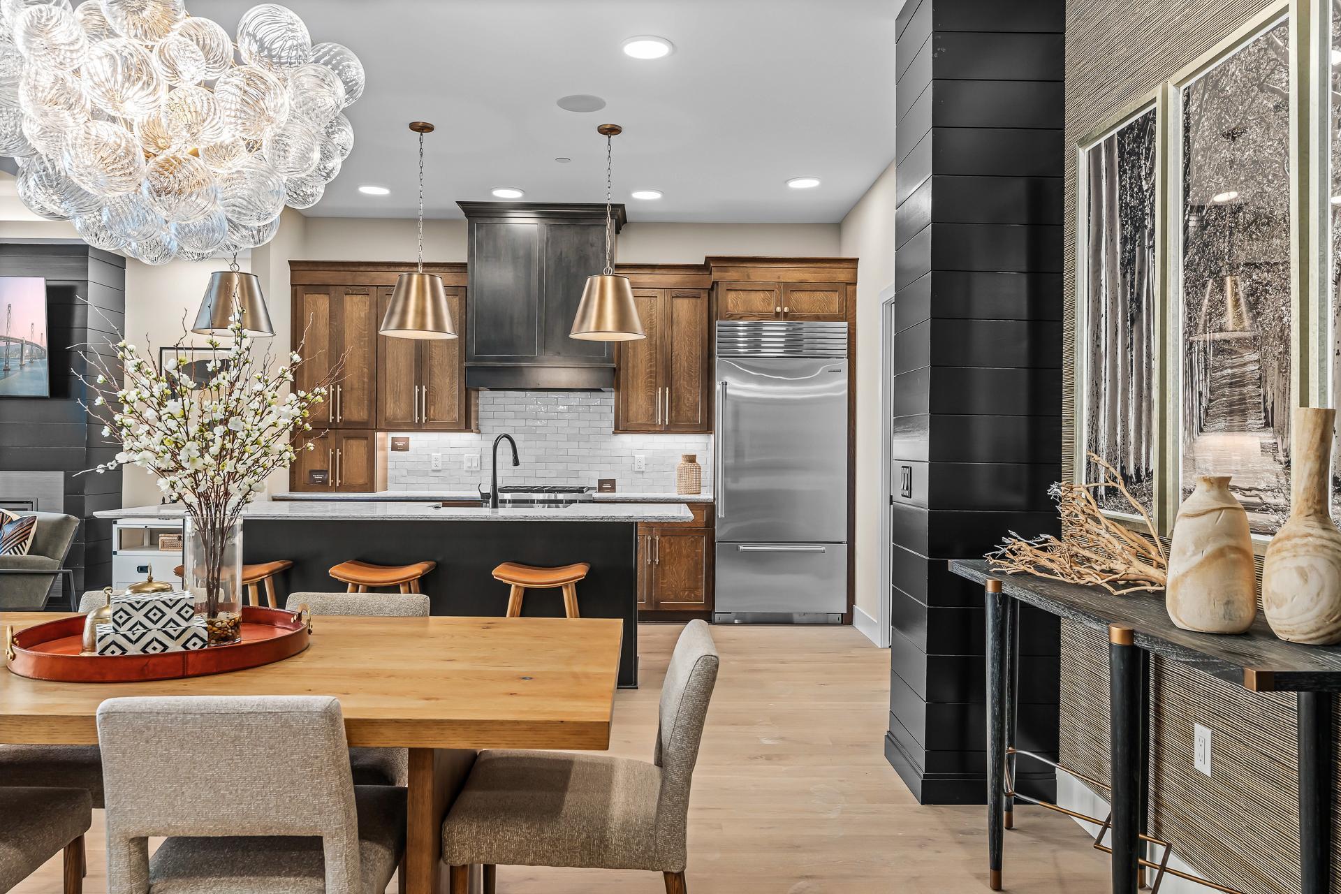 1 Hill Farm Road Unit: 105