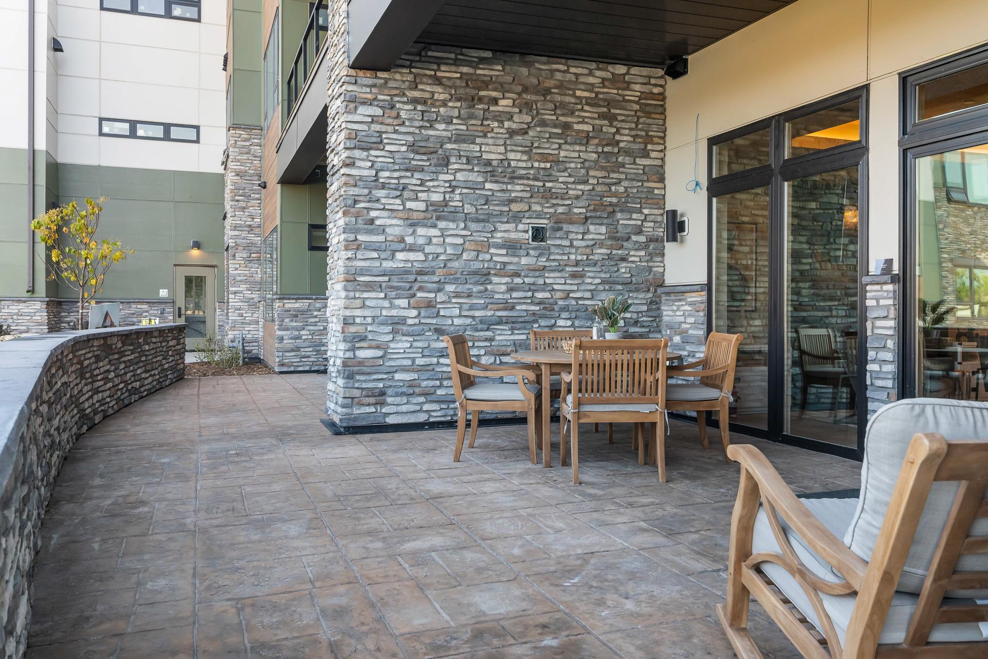 1 Hill Farm Road Unit: 105