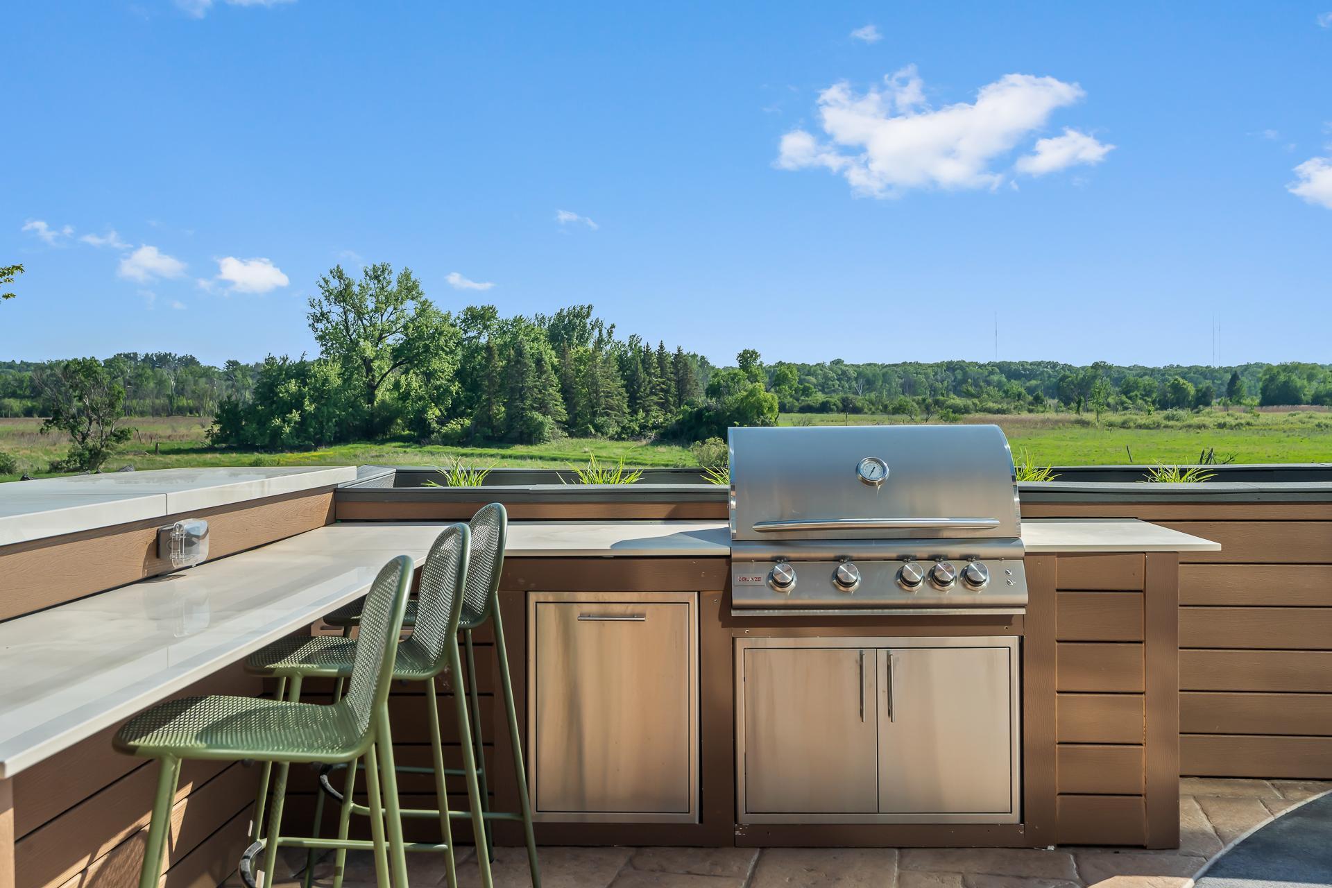 1 Hill Farm Road Unit: 105