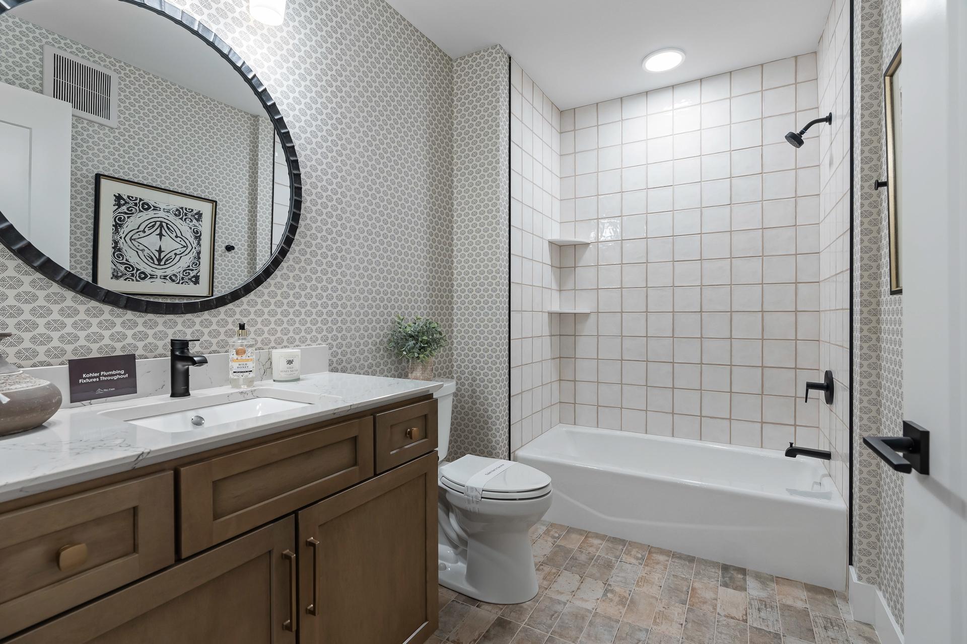 1 Hill Farm Road Unit: 105