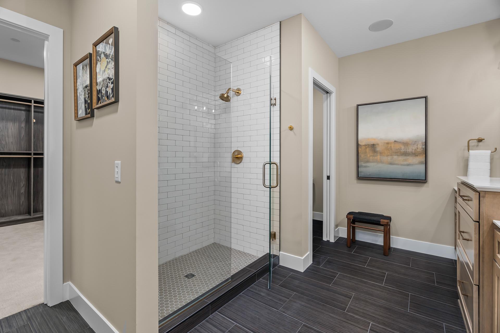 1 Hill Farm Road Unit: 105